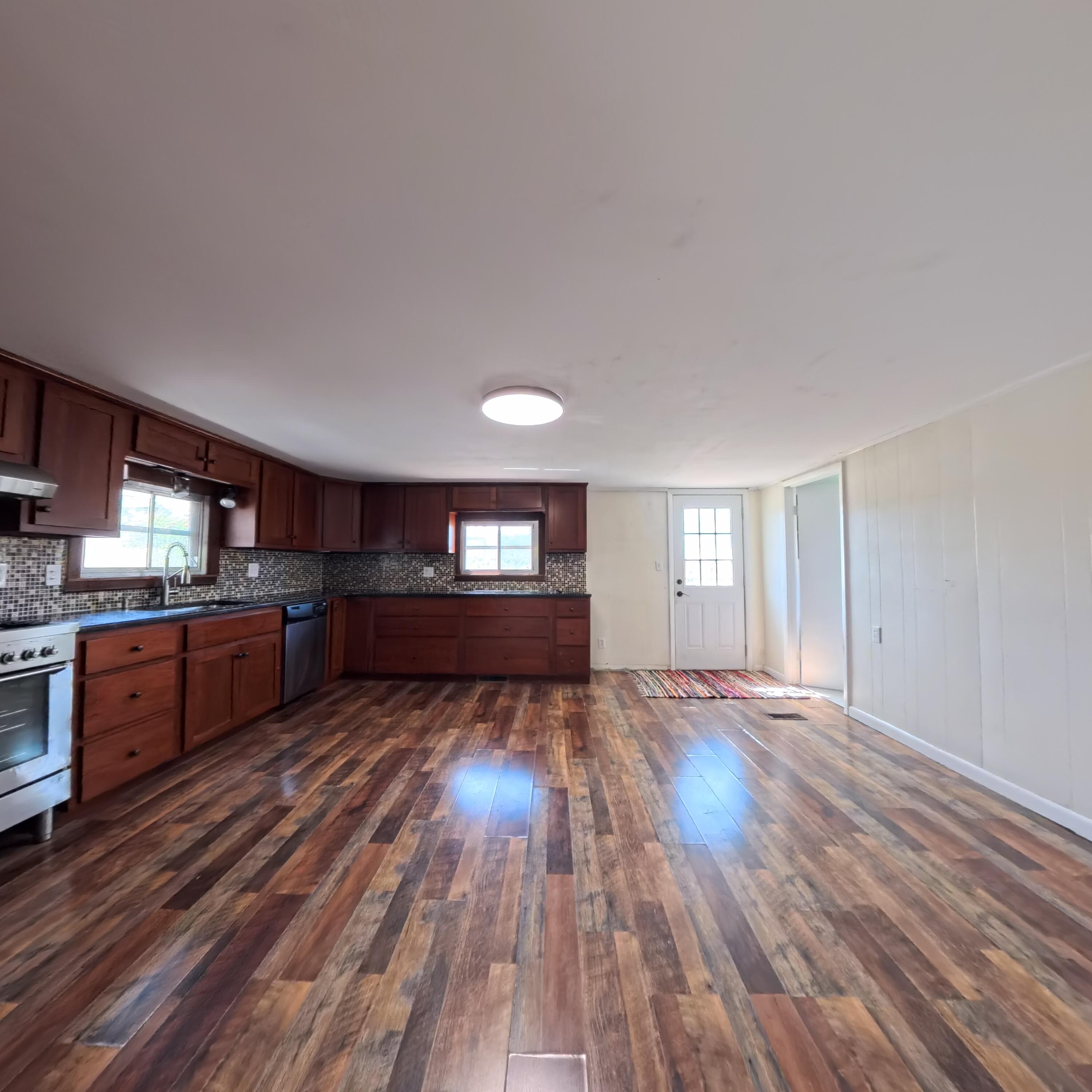 628 Cantrill Street Property Photo 10