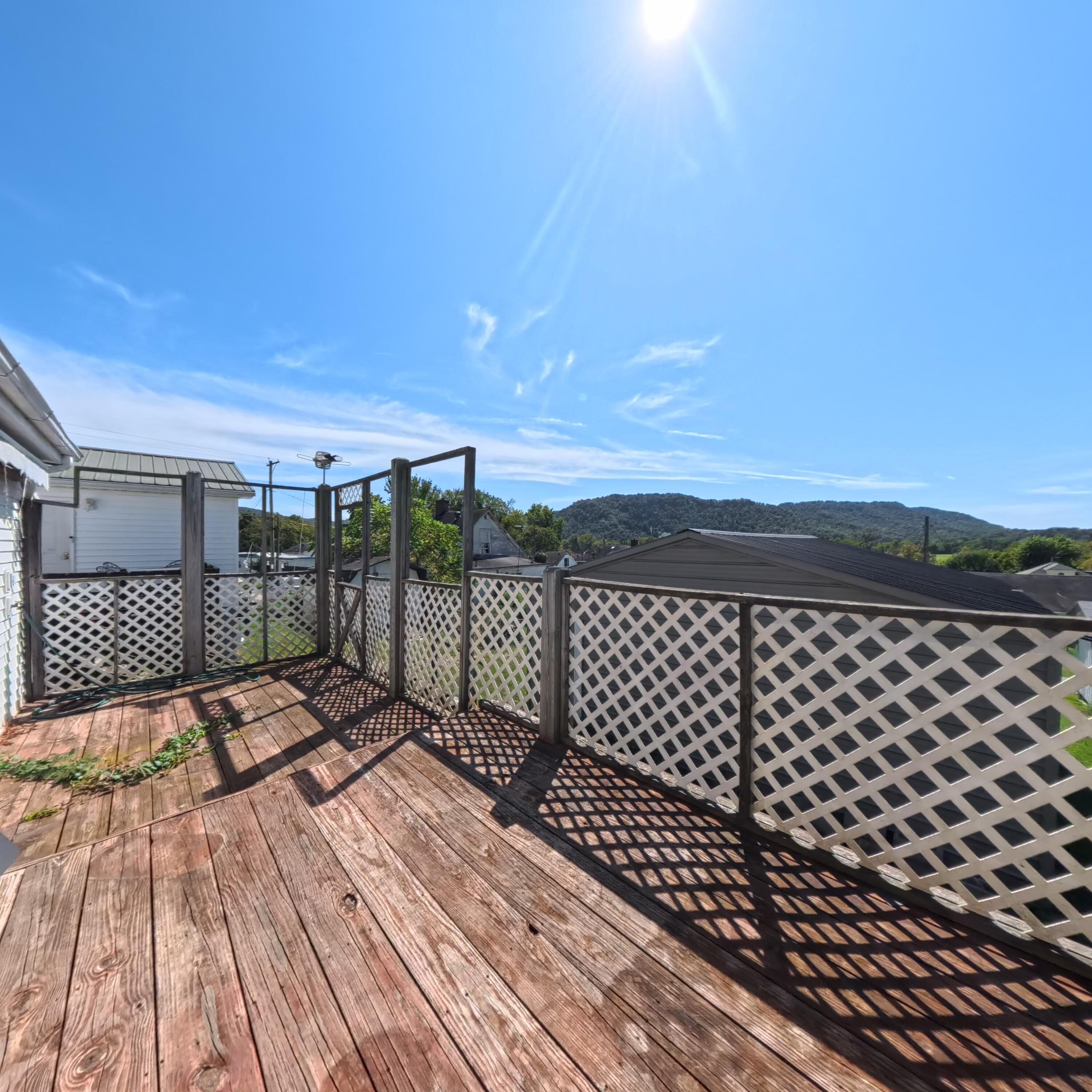 628 Cantrill Street Property Photo 17