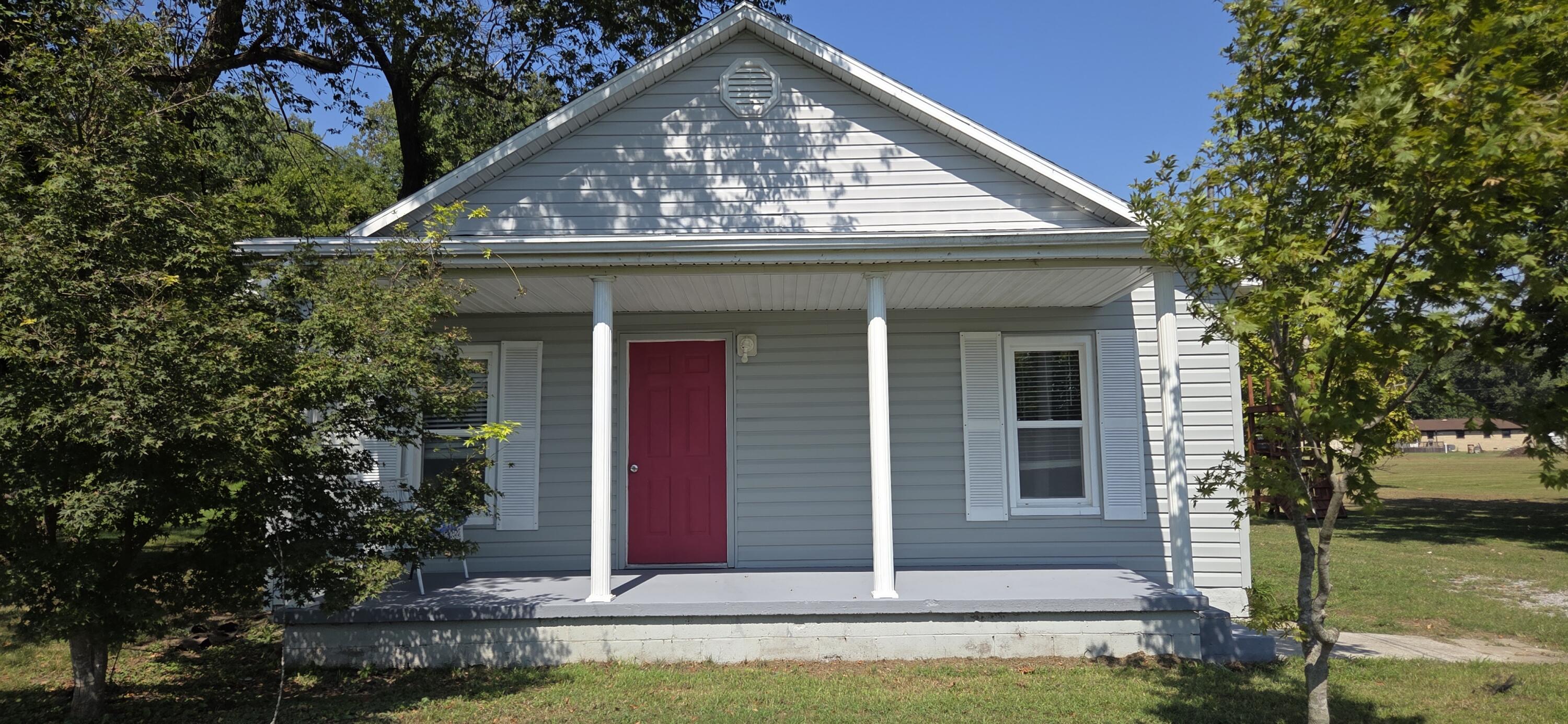 4535 Hendron Road Property Photo 1