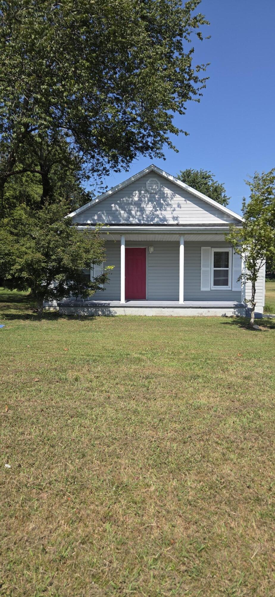 4535 Hendron Road Property Photo 2