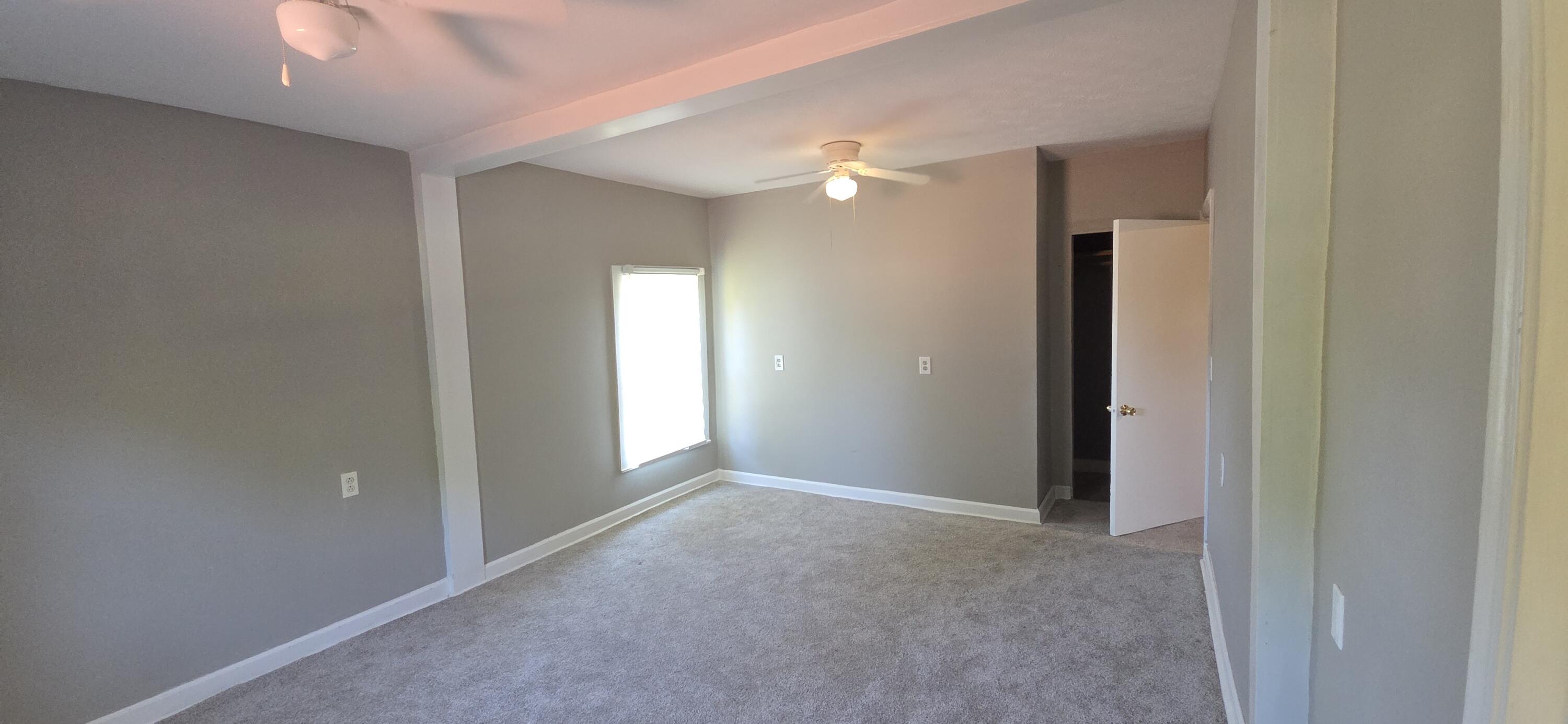 4535 Hendron Road Property Photo 13