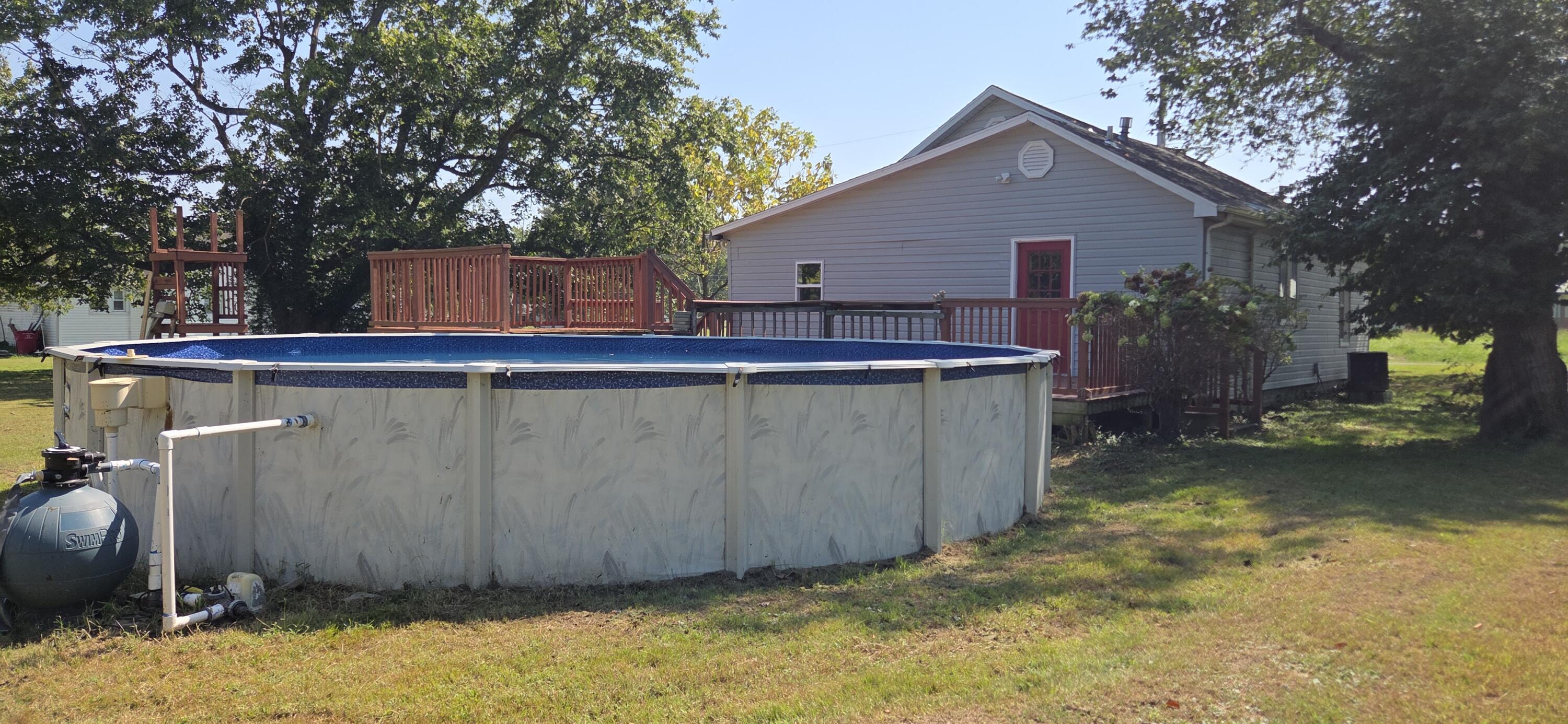 4535 Hendron Road Property Photo 17