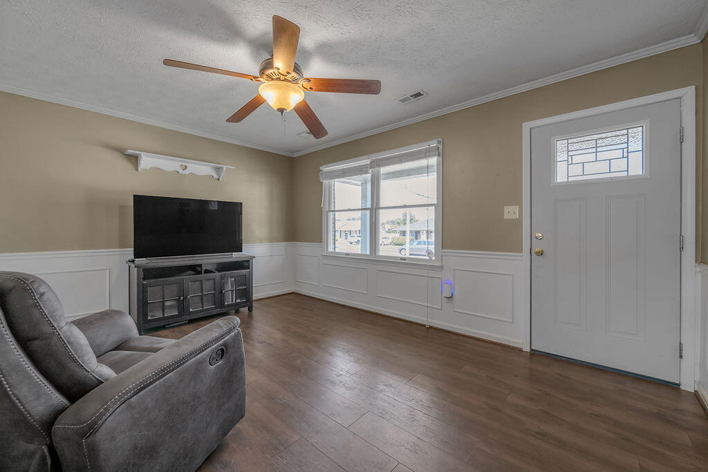 1116 Orchard Drive Property Photo 7