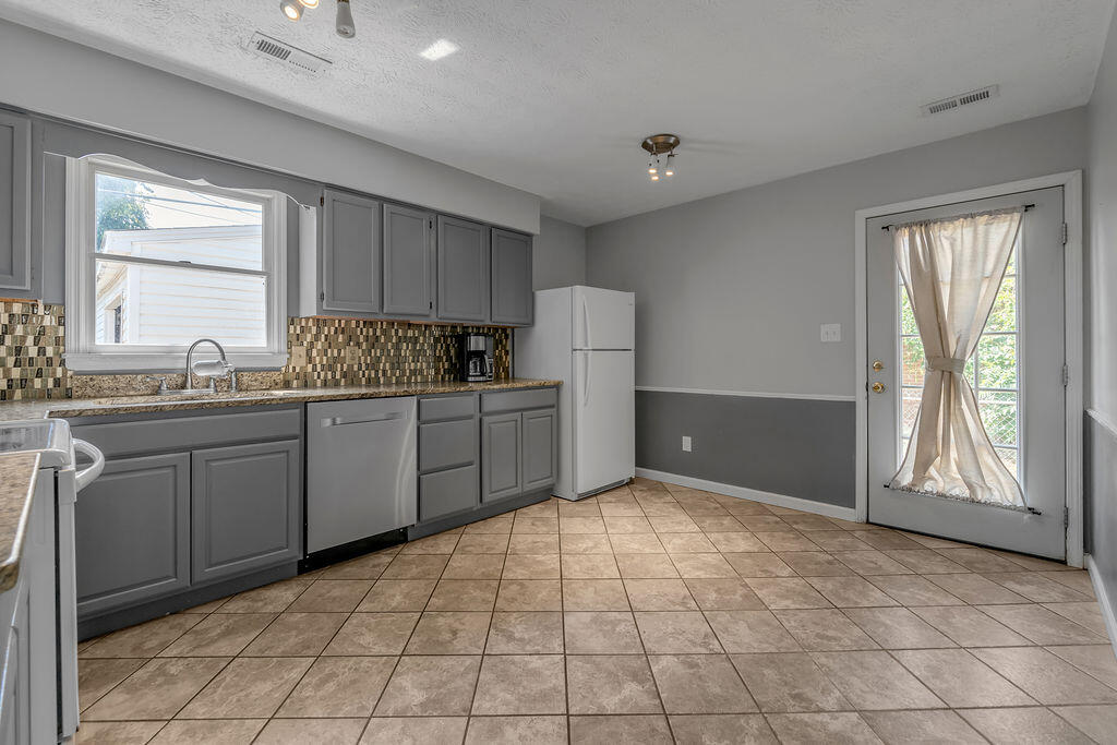 1116 Orchard Drive Property Photo 10