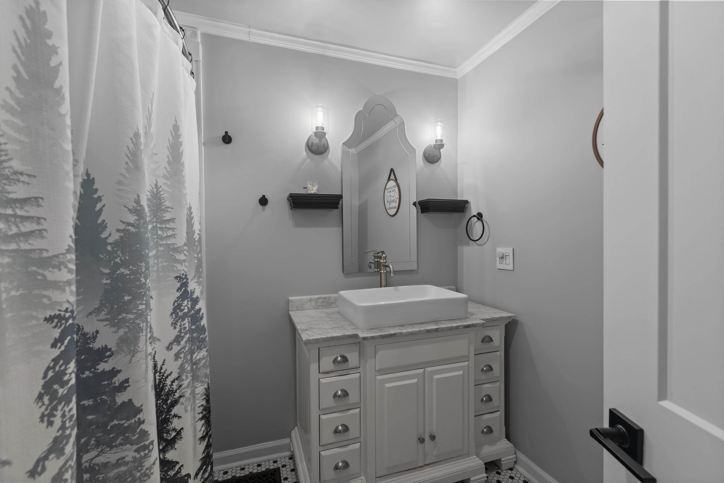 151 Pinehurst Drive Property Photo 9