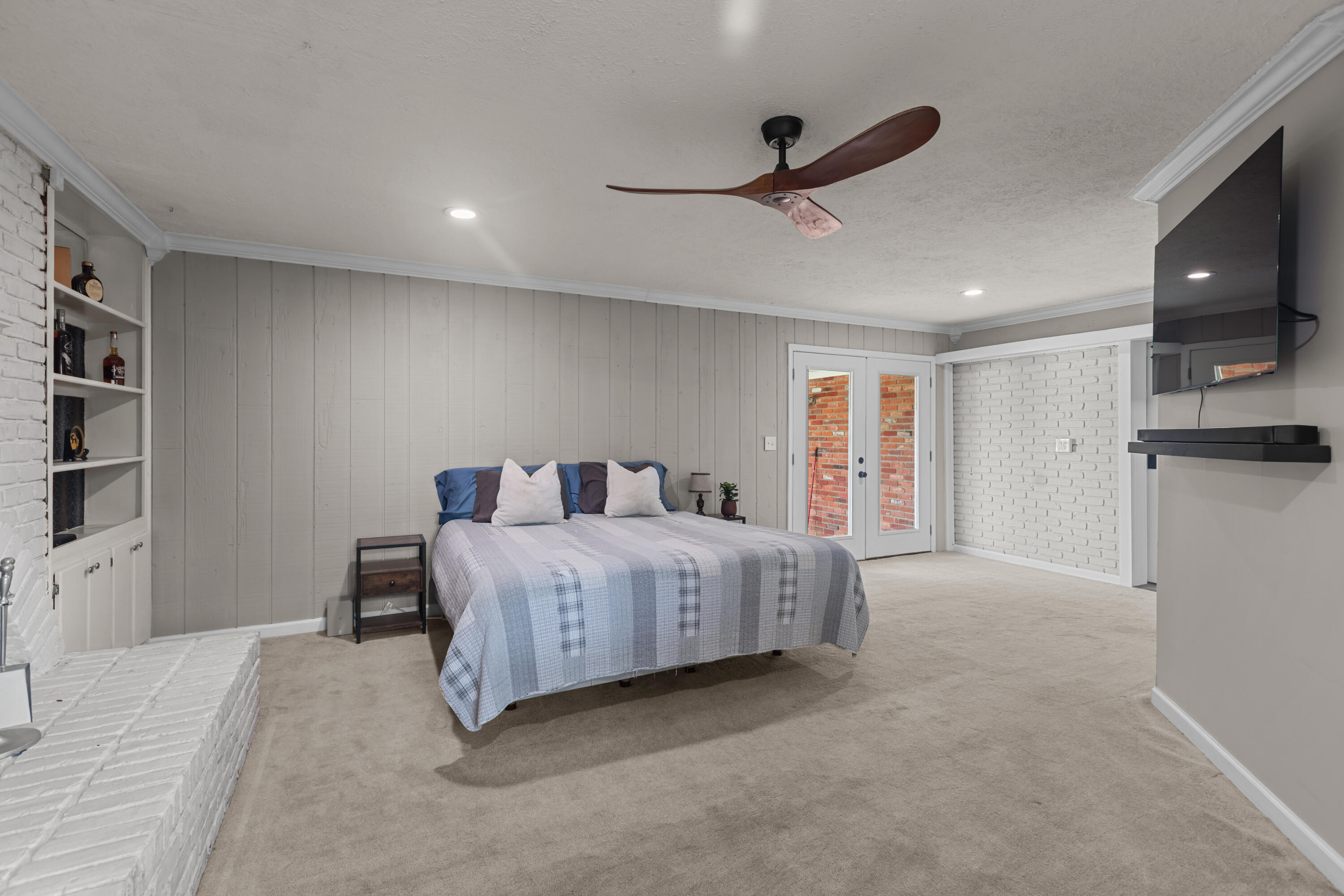 151 Pinehurst Drive Property Photo 11