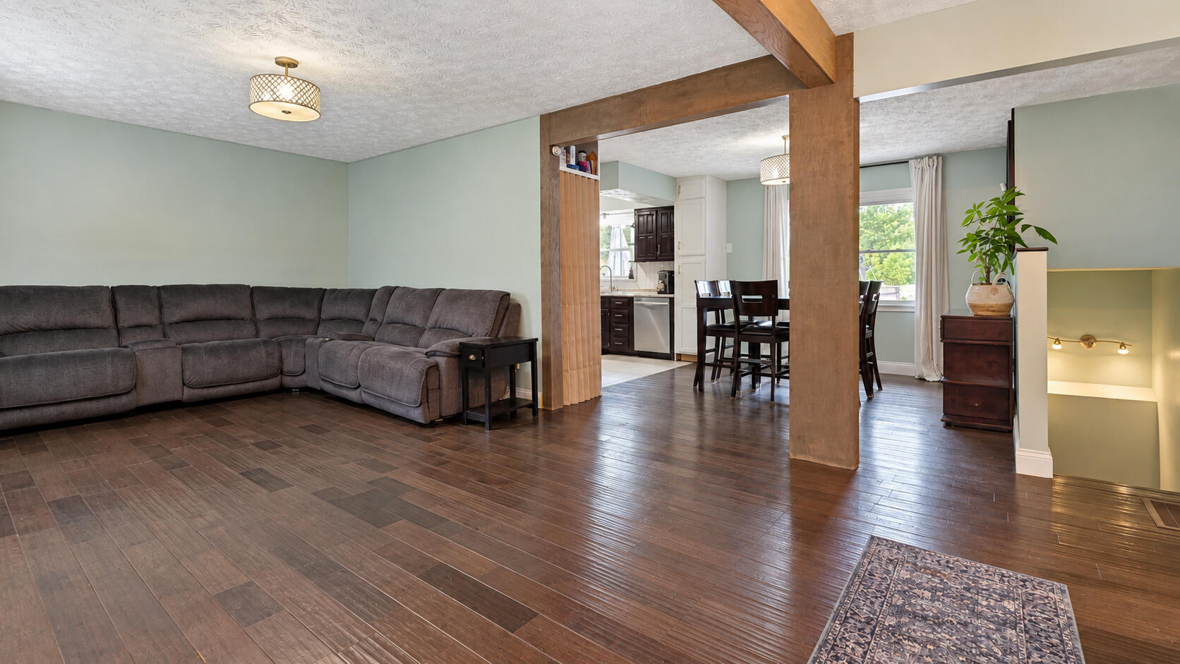272 Grimes Road Property Photo 3