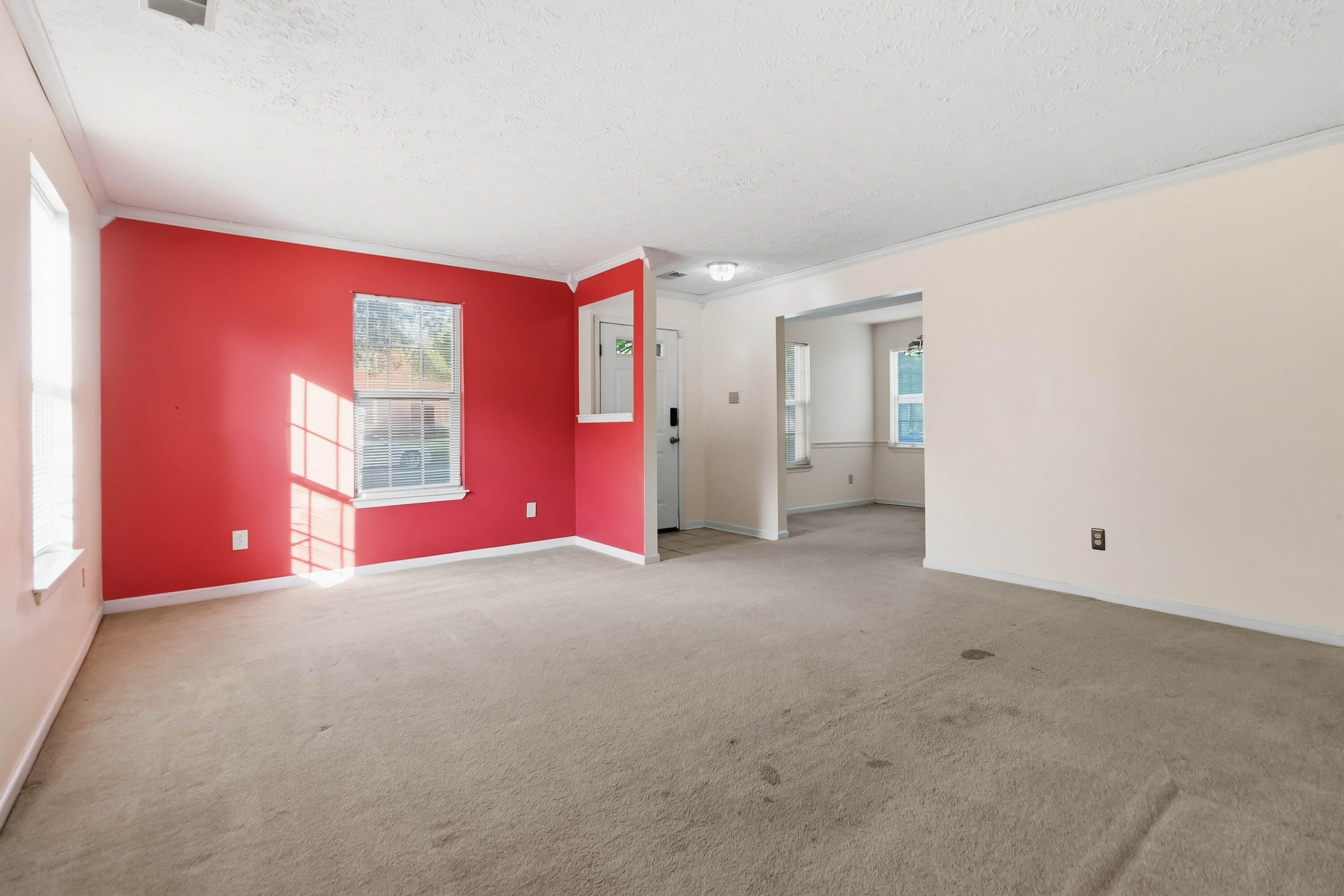 1708 Houndstooth Glen Property Photo 4