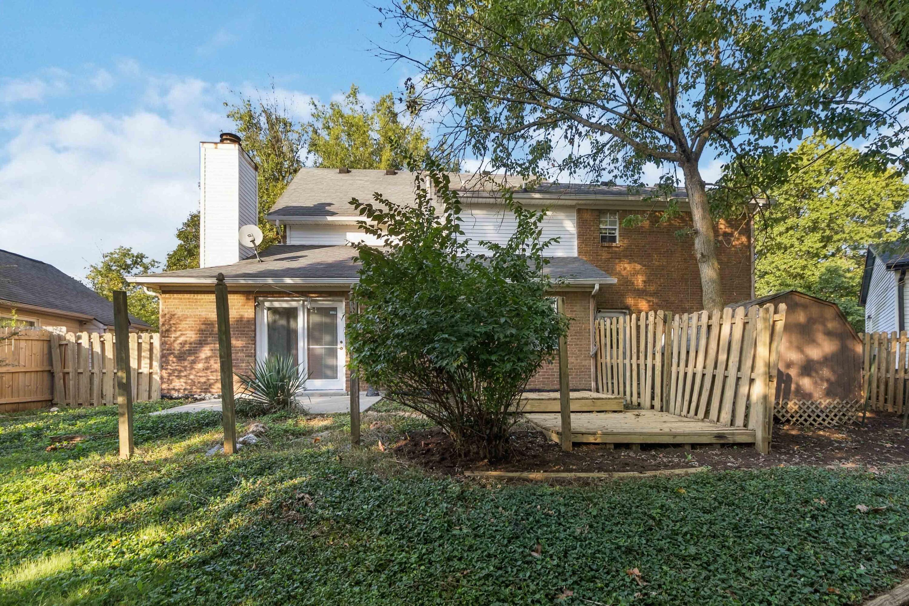 1708 Houndstooth Glen Property Photo 30