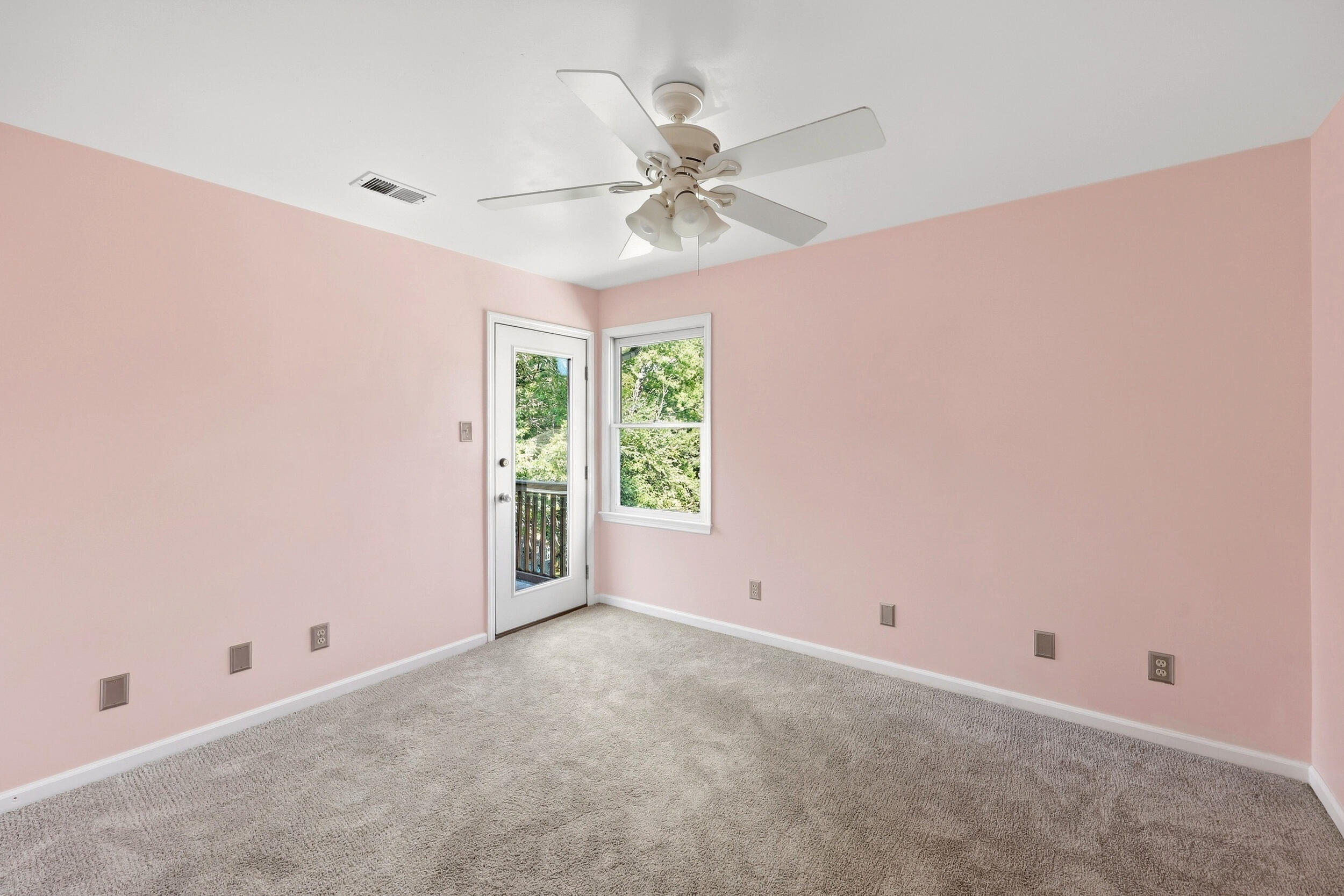3889 Barnard Drive Property Photo 28