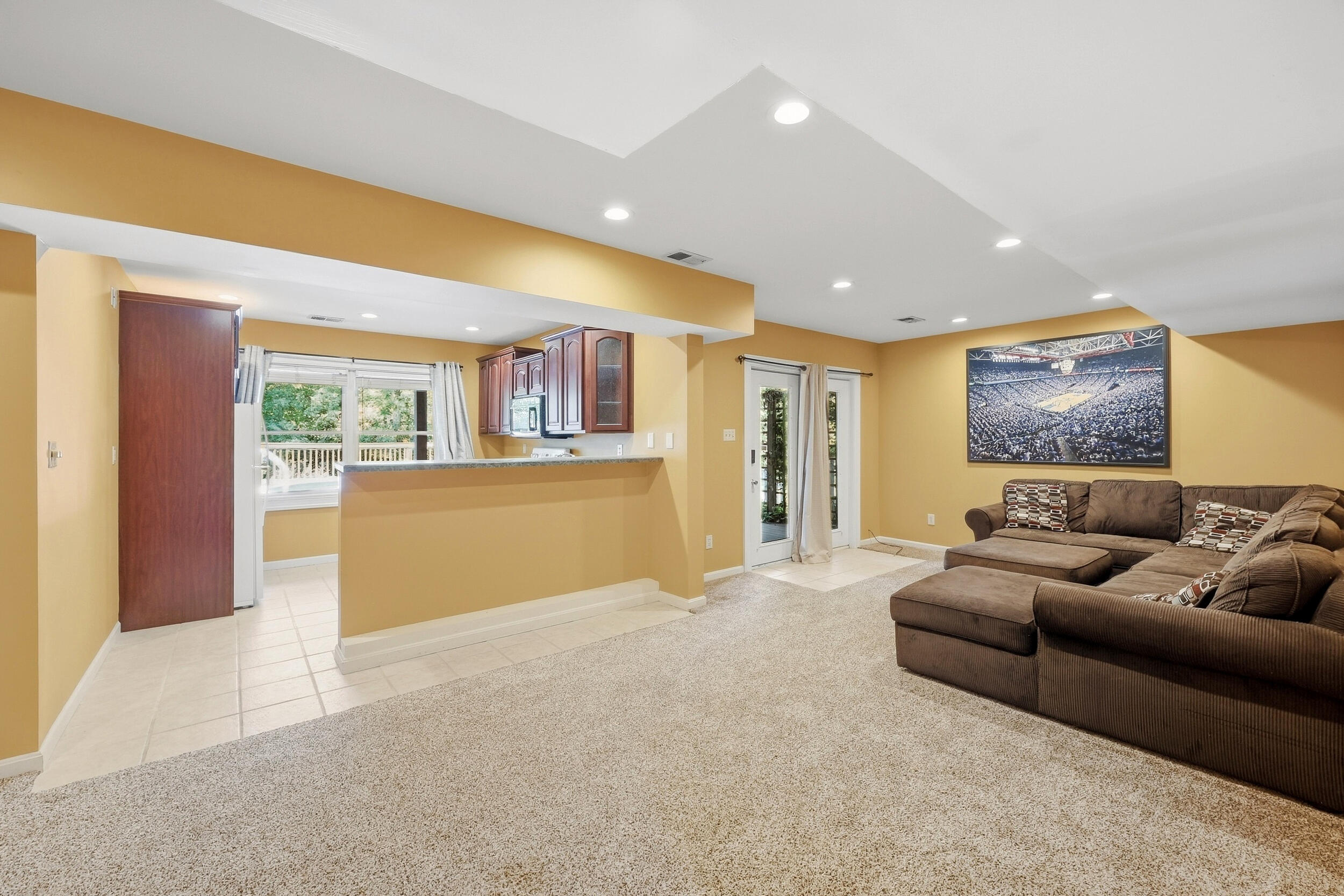 3889 Barnard Drive Property Photo 35