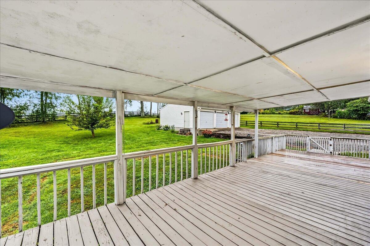 119 New Haven Road Property Photo 5