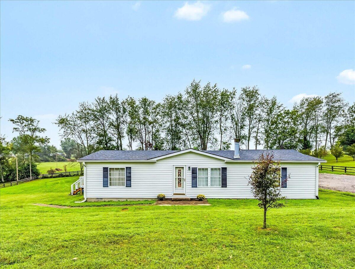 119 New Haven Road Property Photo 7
