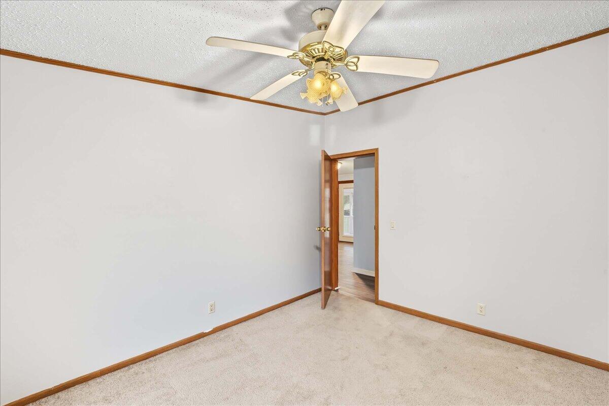 119 New Haven Road Property Photo 17