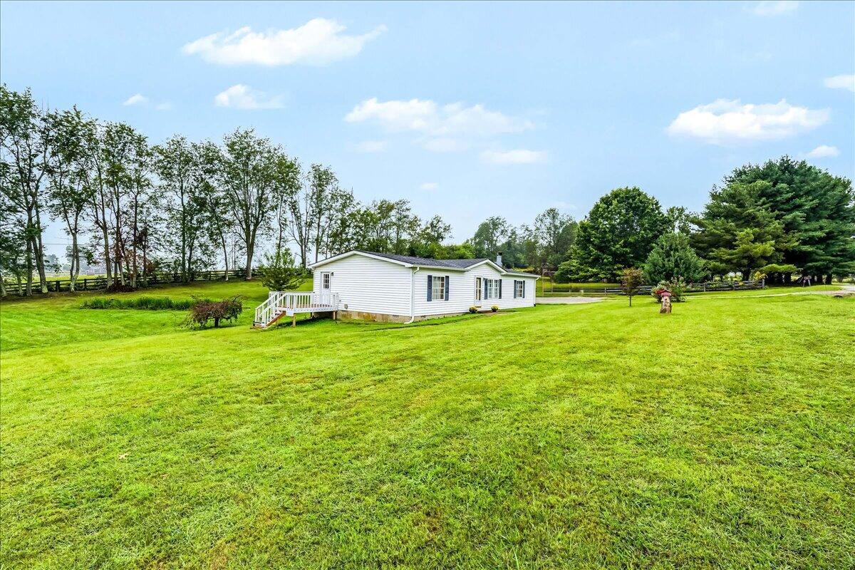 119 New Haven Road Property Photo 27