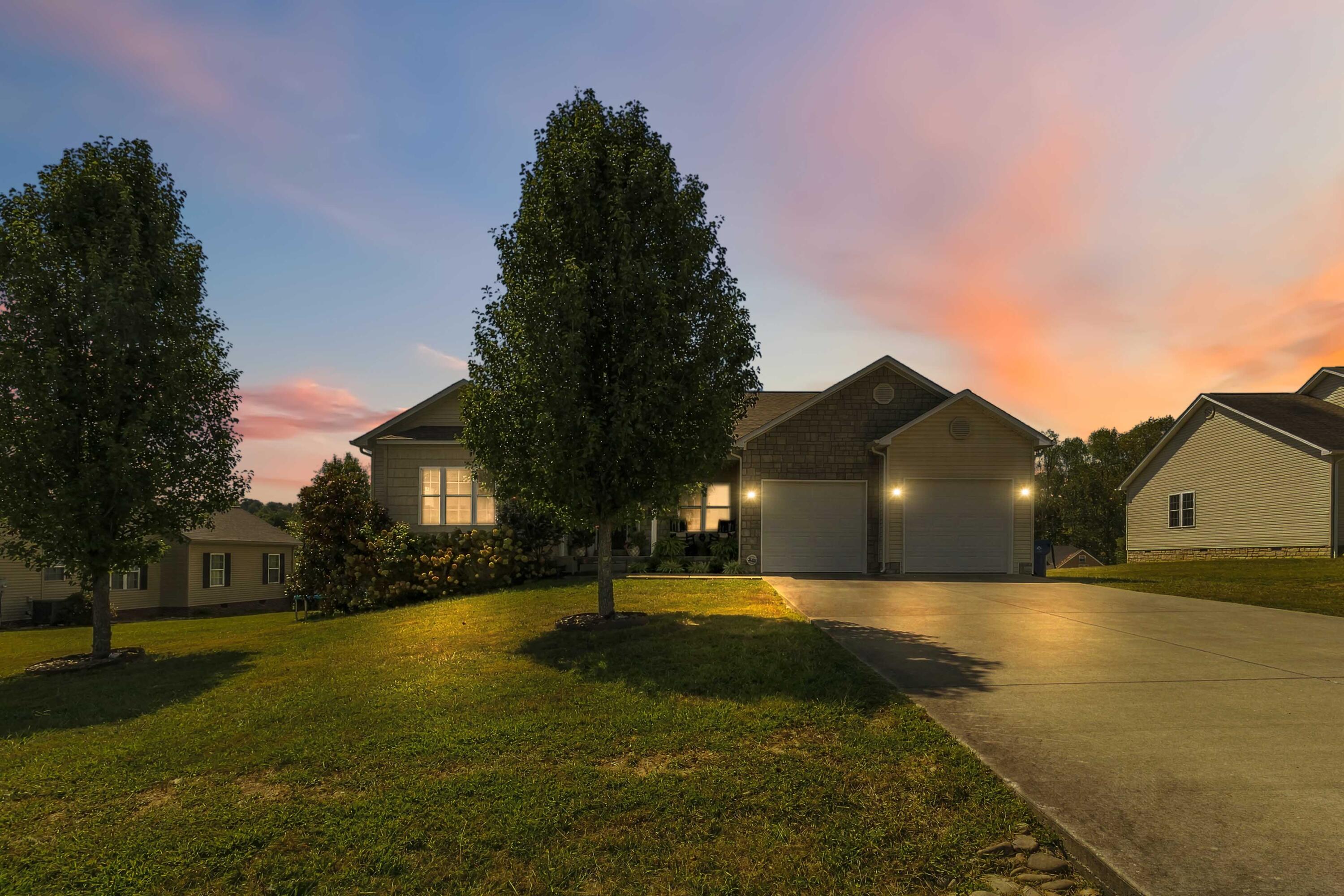 159 Cloyd Drive Property Photo 3