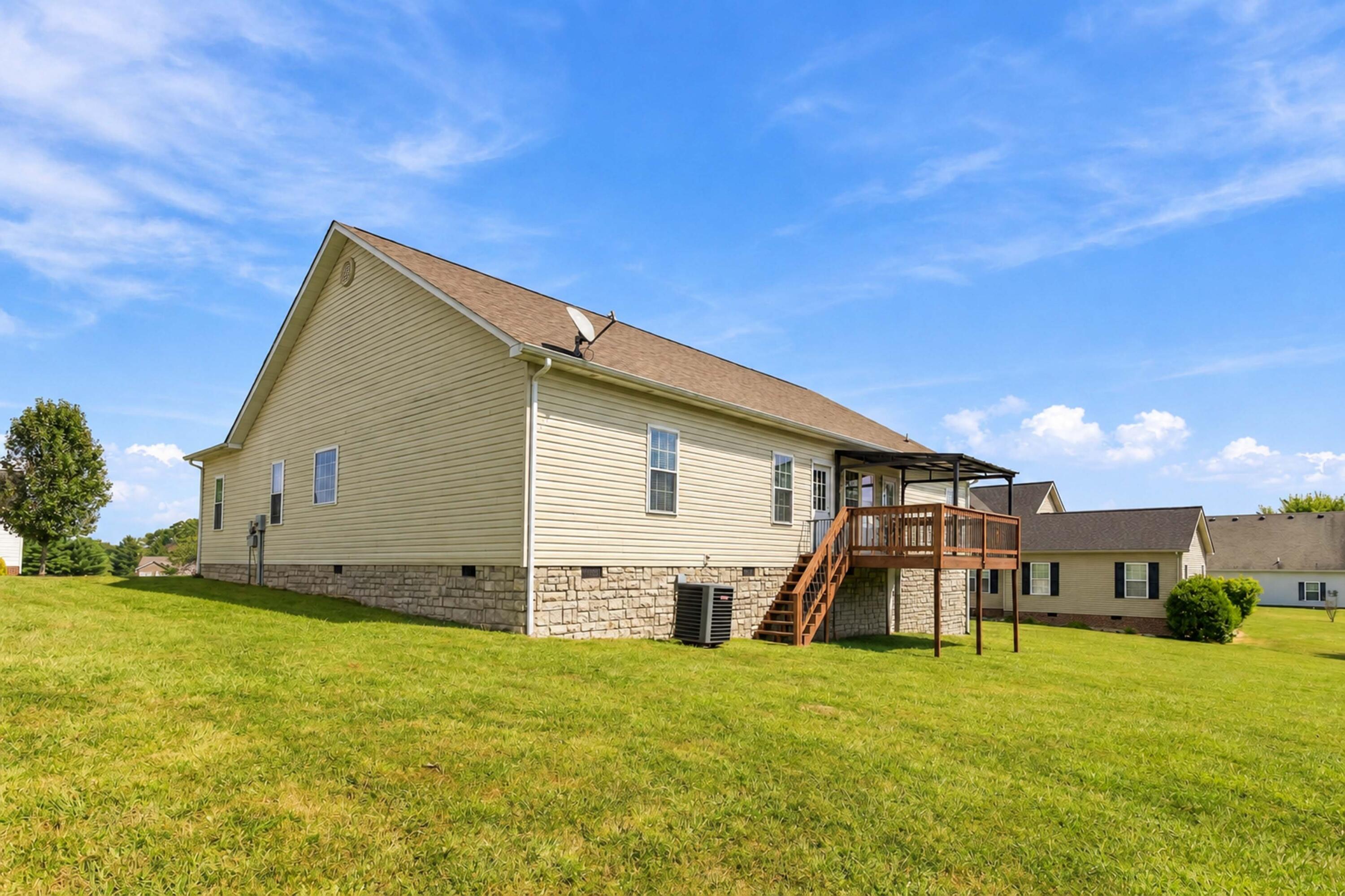 159 Cloyd Drive Property Photo 10