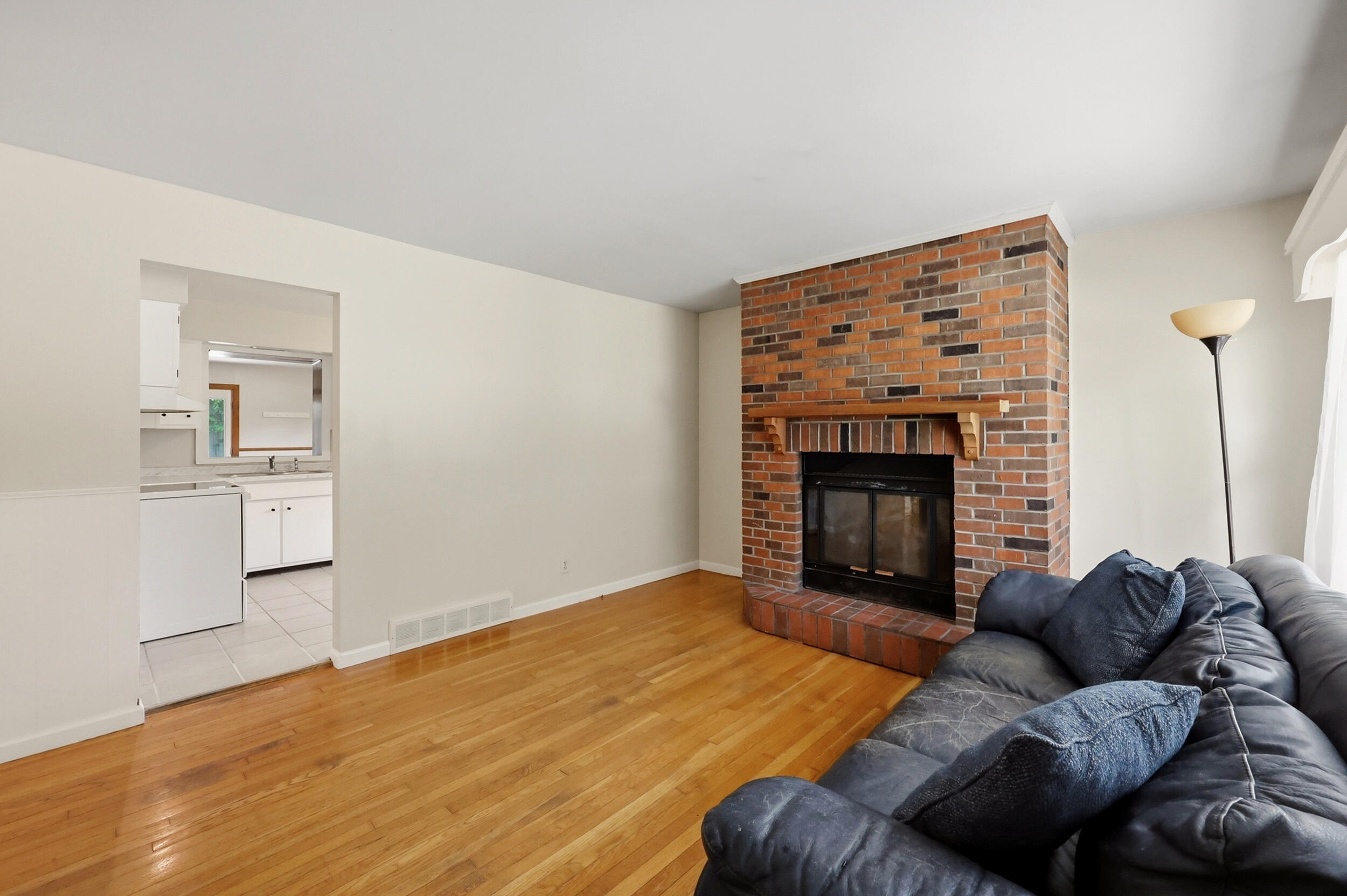 1877 Wickland Drive Property Photo 3