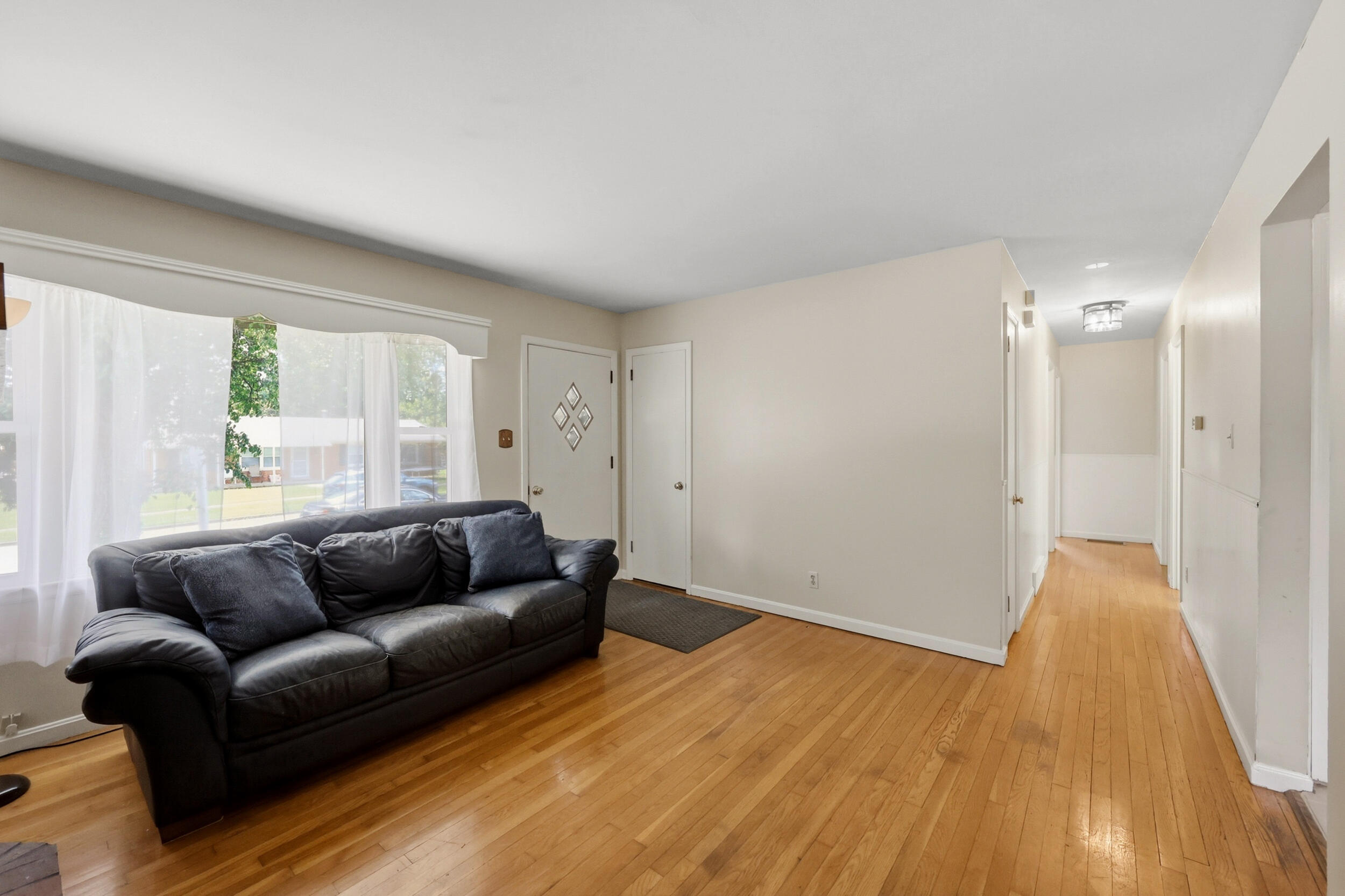 1877 Wickland Drive Property Photo 4