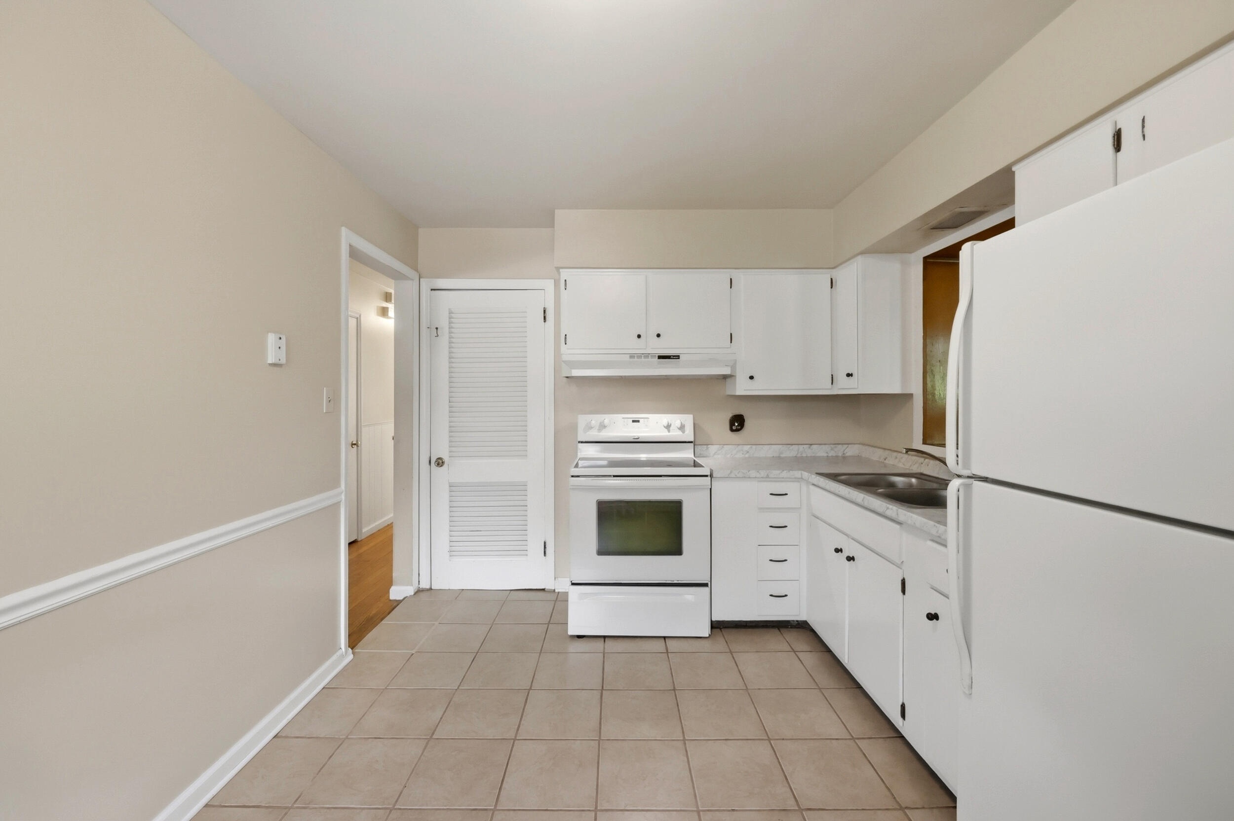 1877 Wickland Drive Property Photo 10