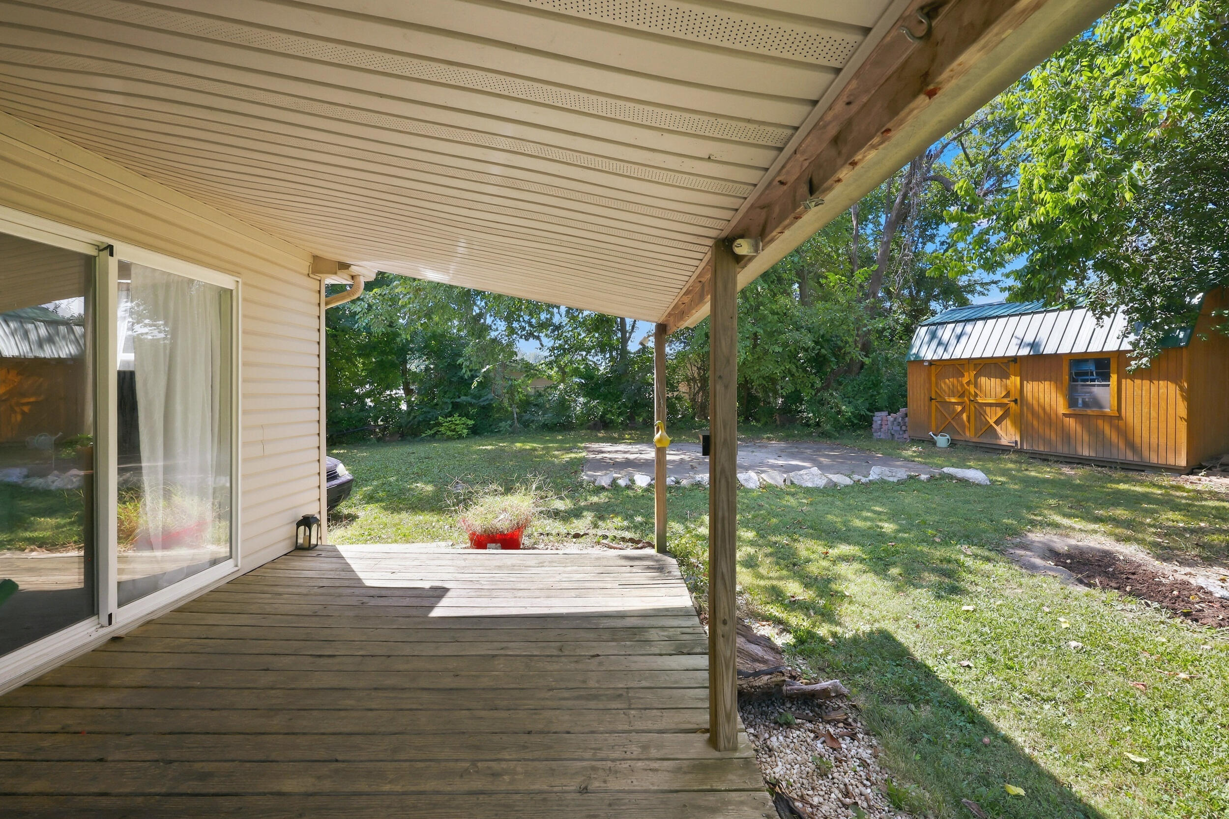 402 Elm Street Property Photo 20