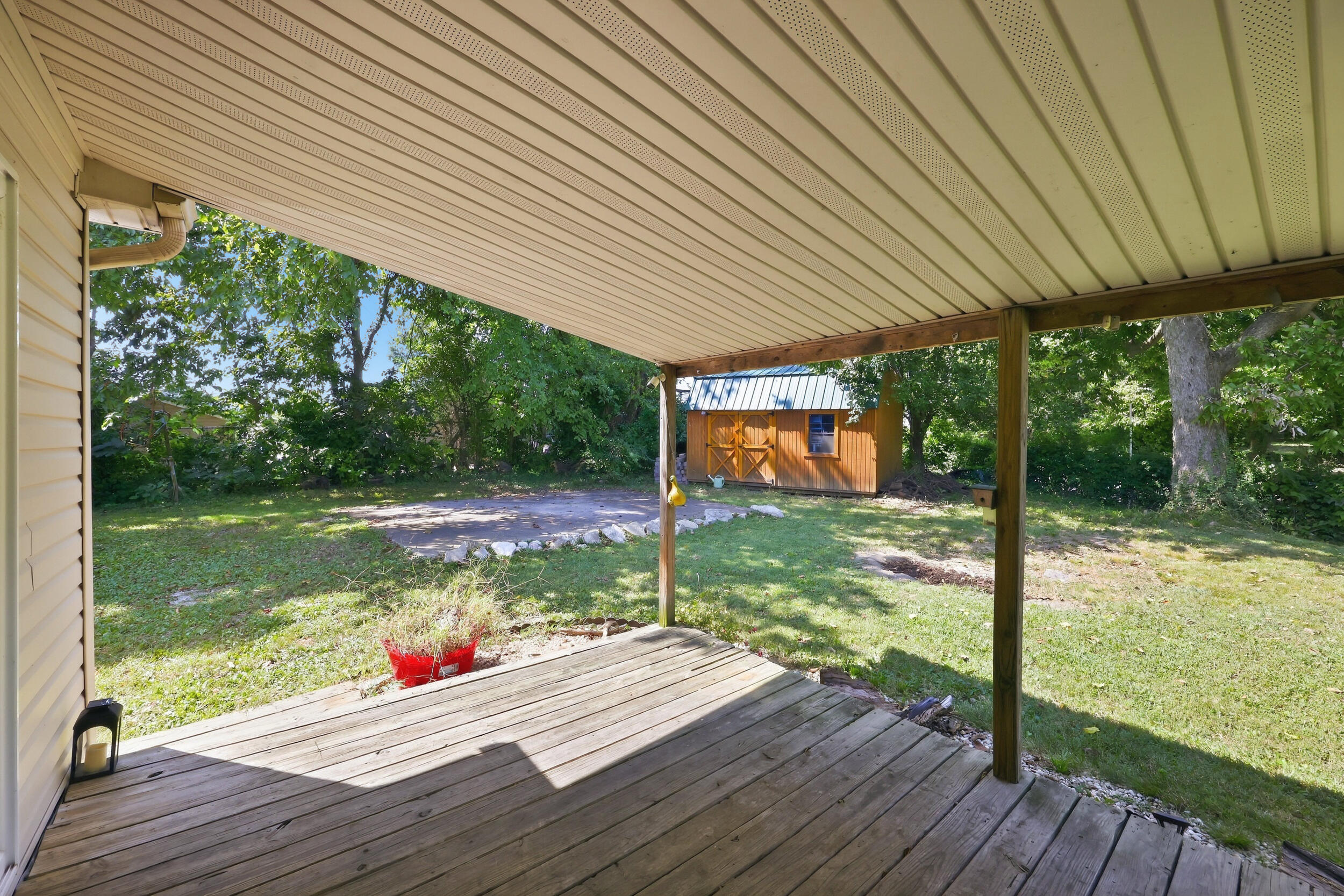 402 Elm Street Property Photo 21