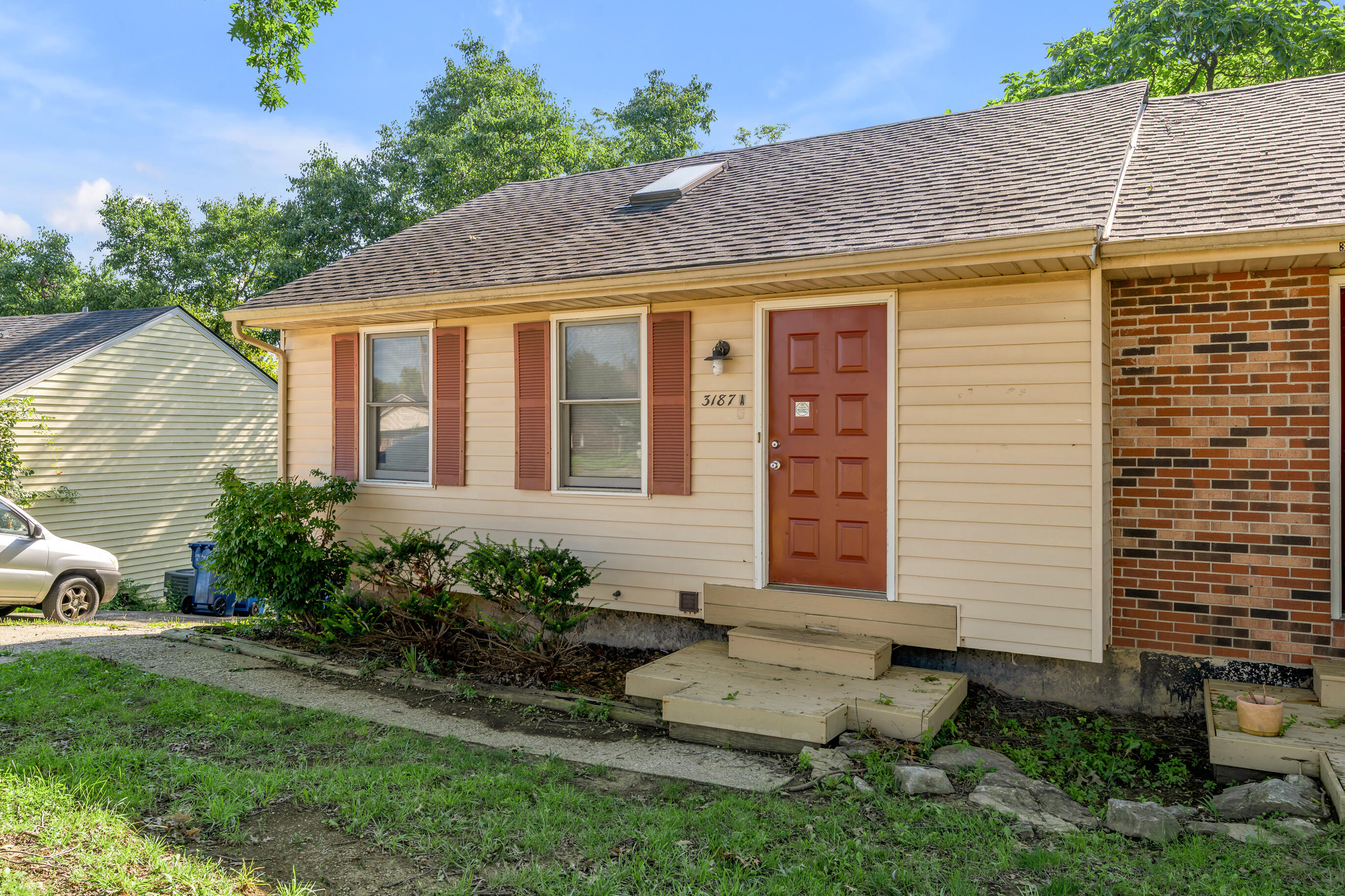3187 Aqueduct Drive A & B Property Photo 12