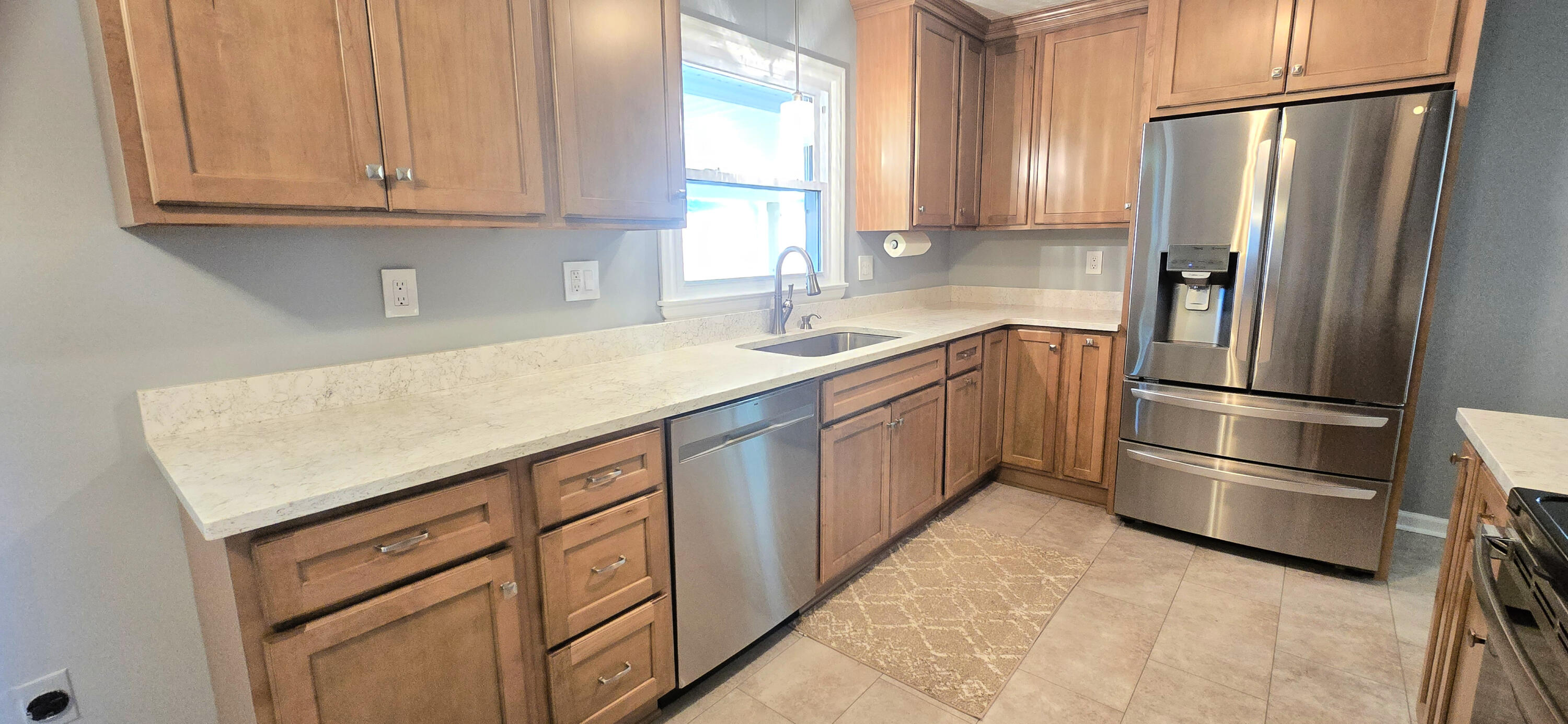 203 Overland Drive Property Photo 6
