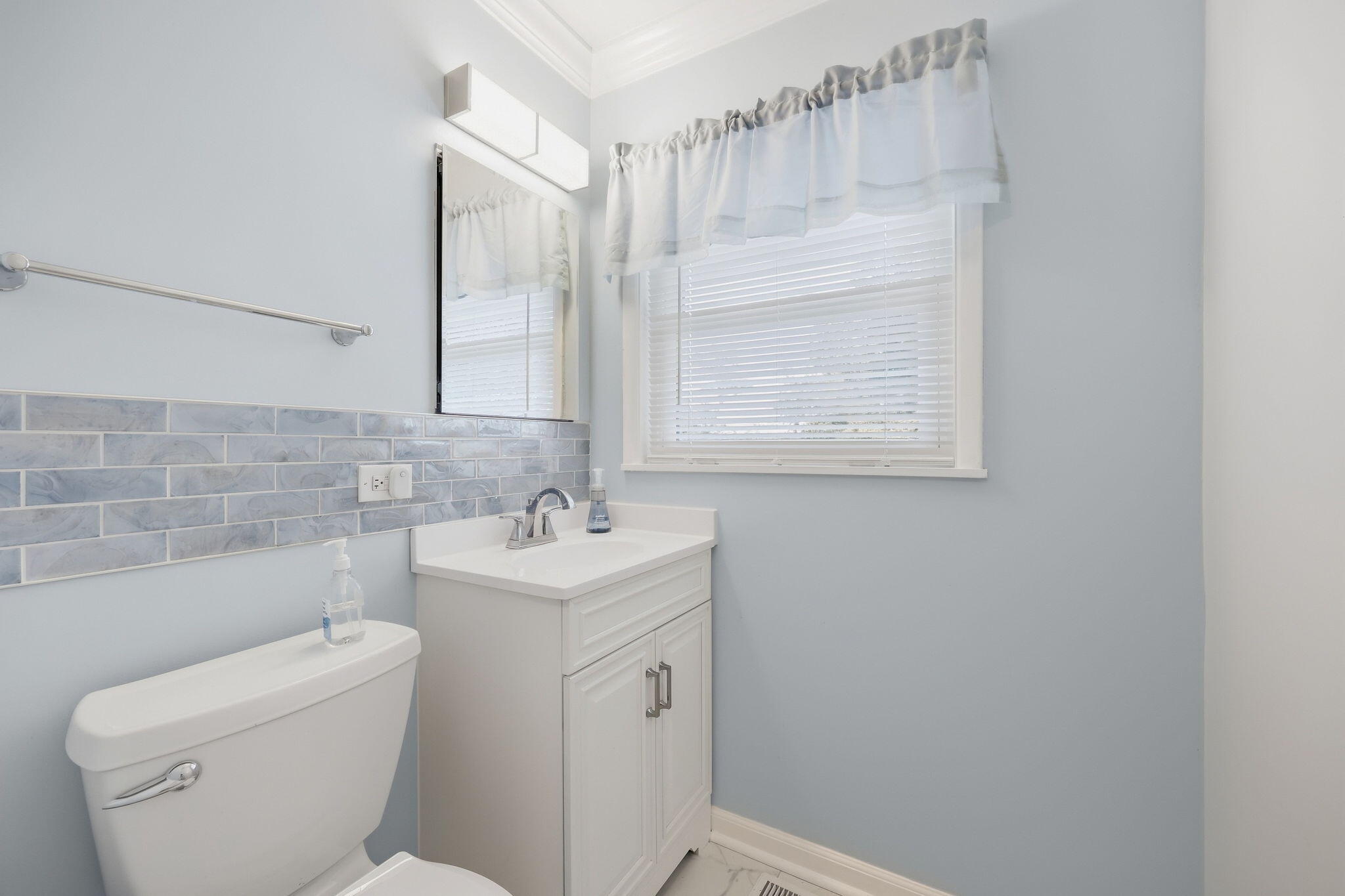 2412 Reims Road Property Photo 21