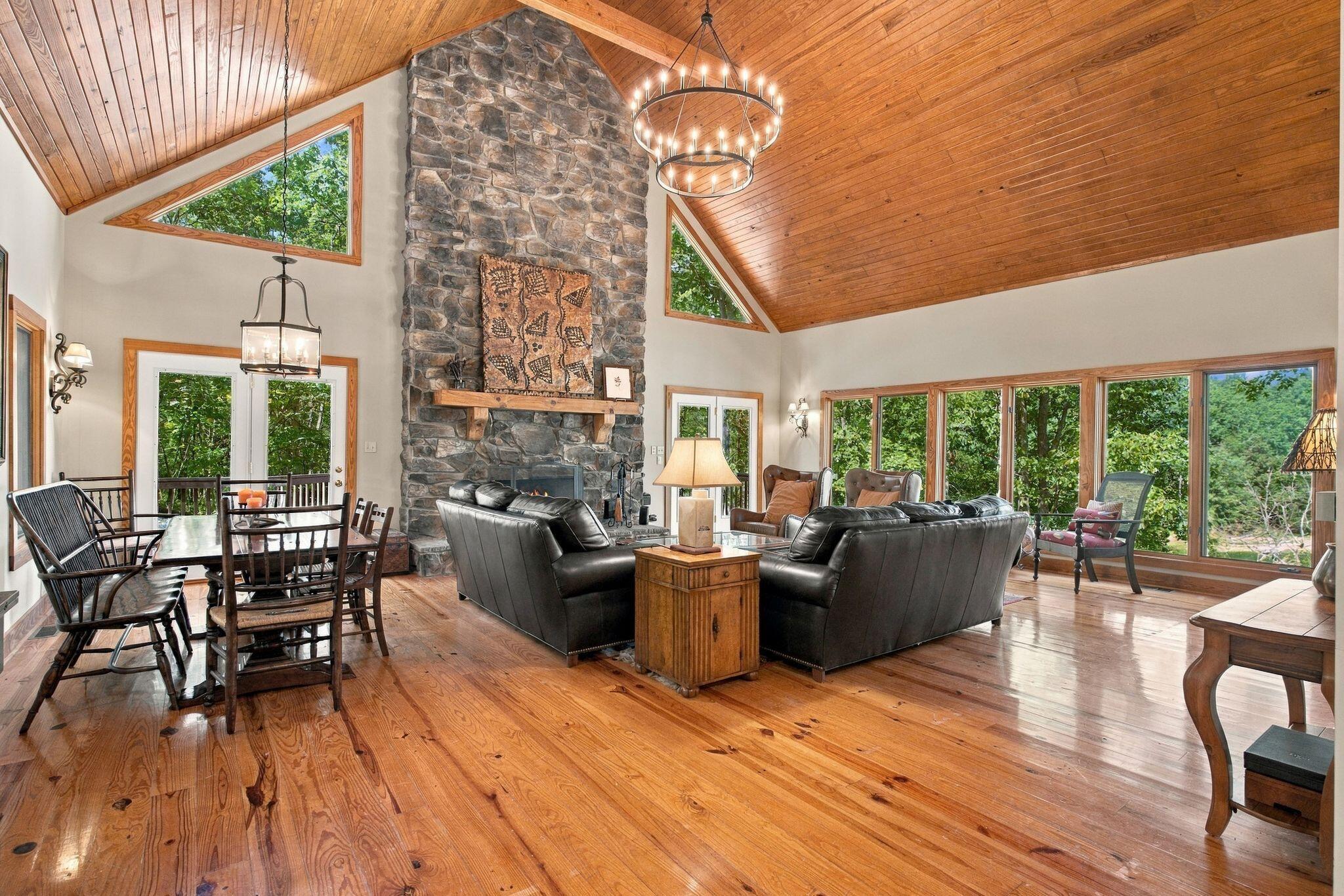 165 S Deerlake Path Property Photo 10