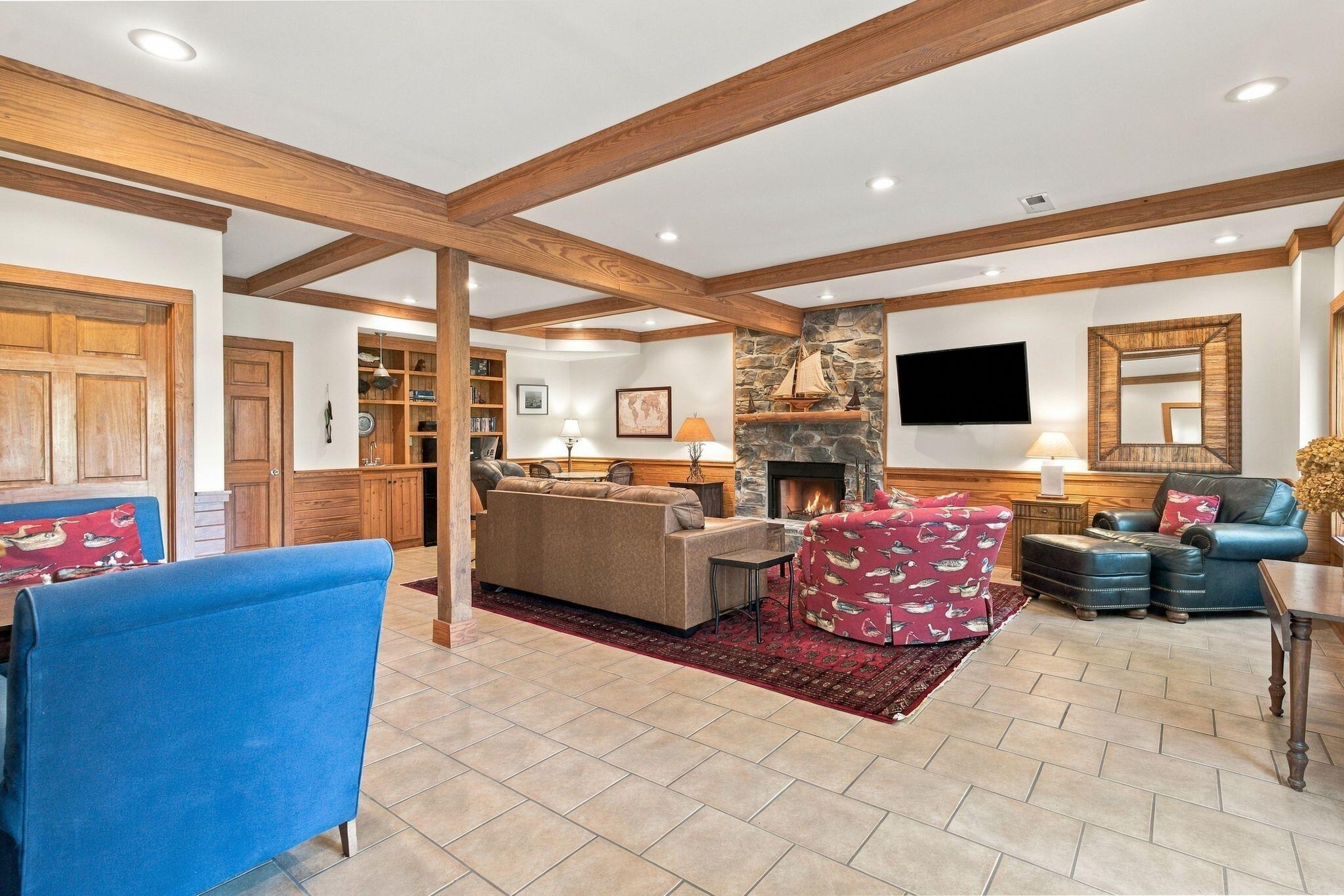 165 S Deerlake Path Property Photo 42