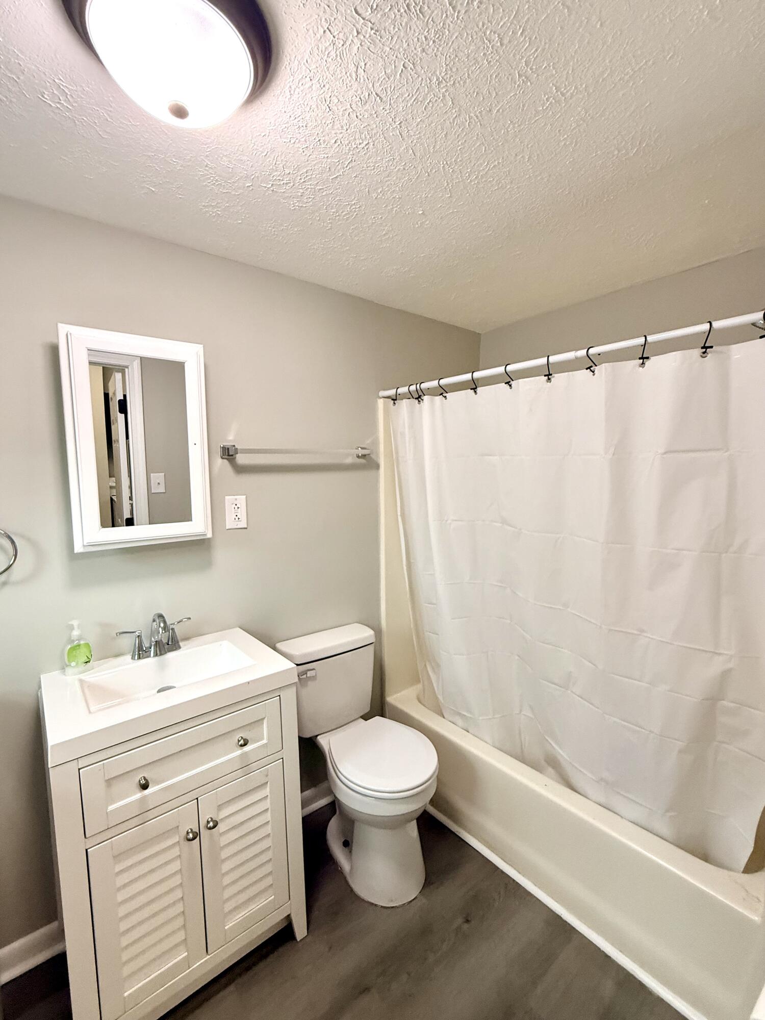 186 Eddie Street Property Photo 12