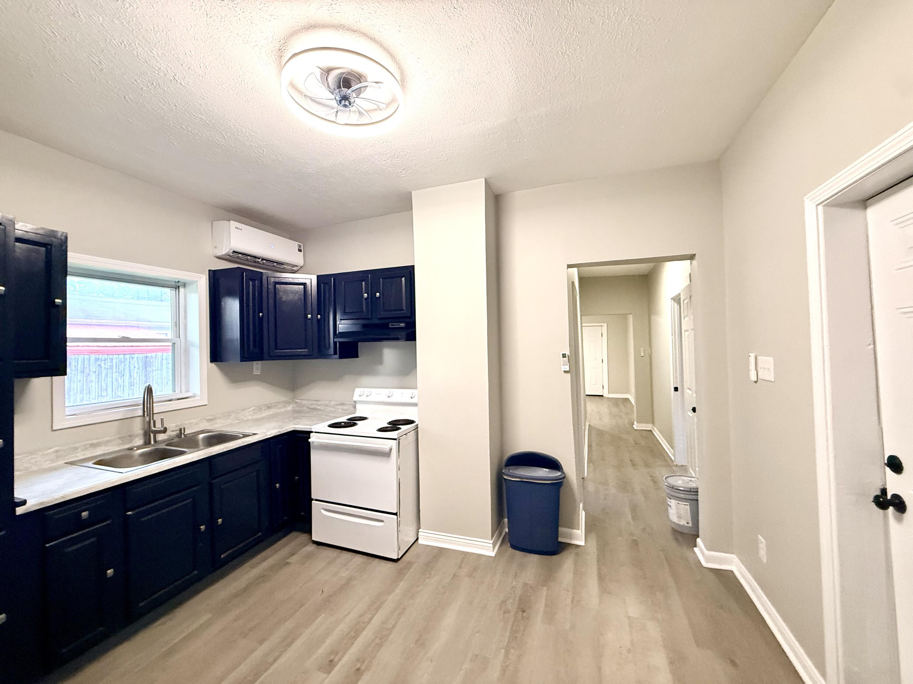 186 Eddie Street Property Photo 17