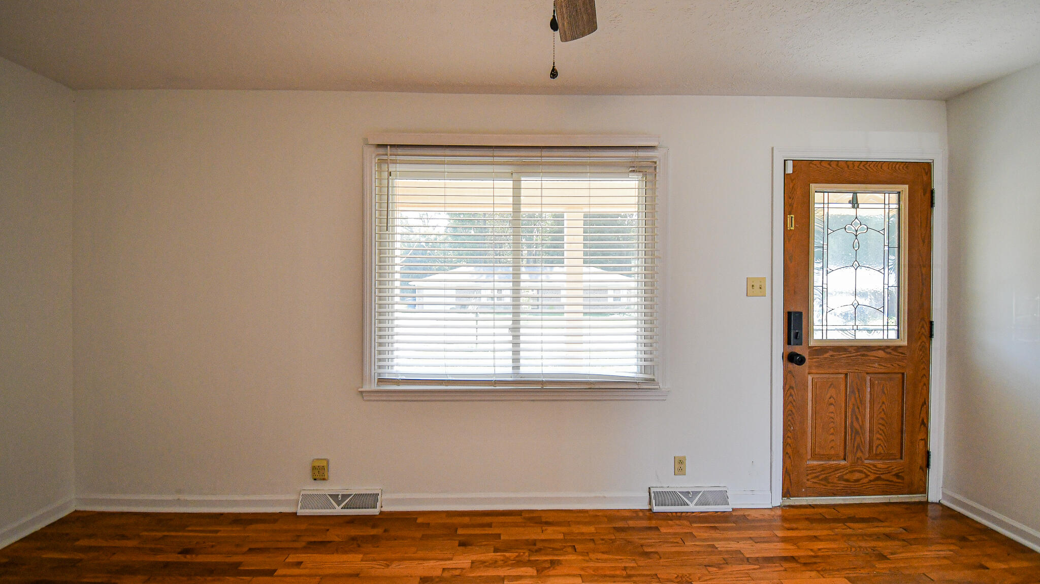 205 Sunset Drive Property Photo 6