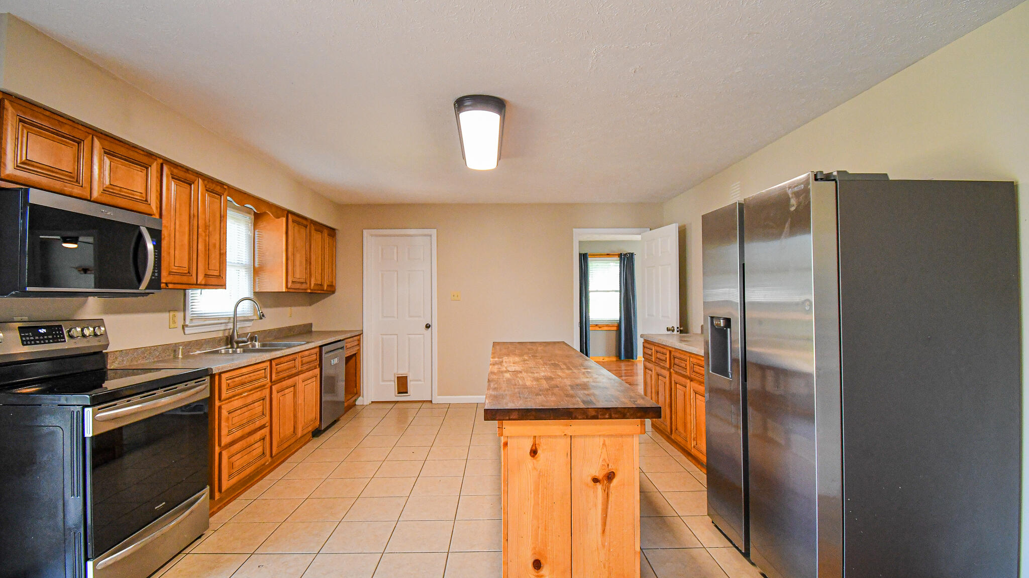 205 Sunset Drive Property Photo 11