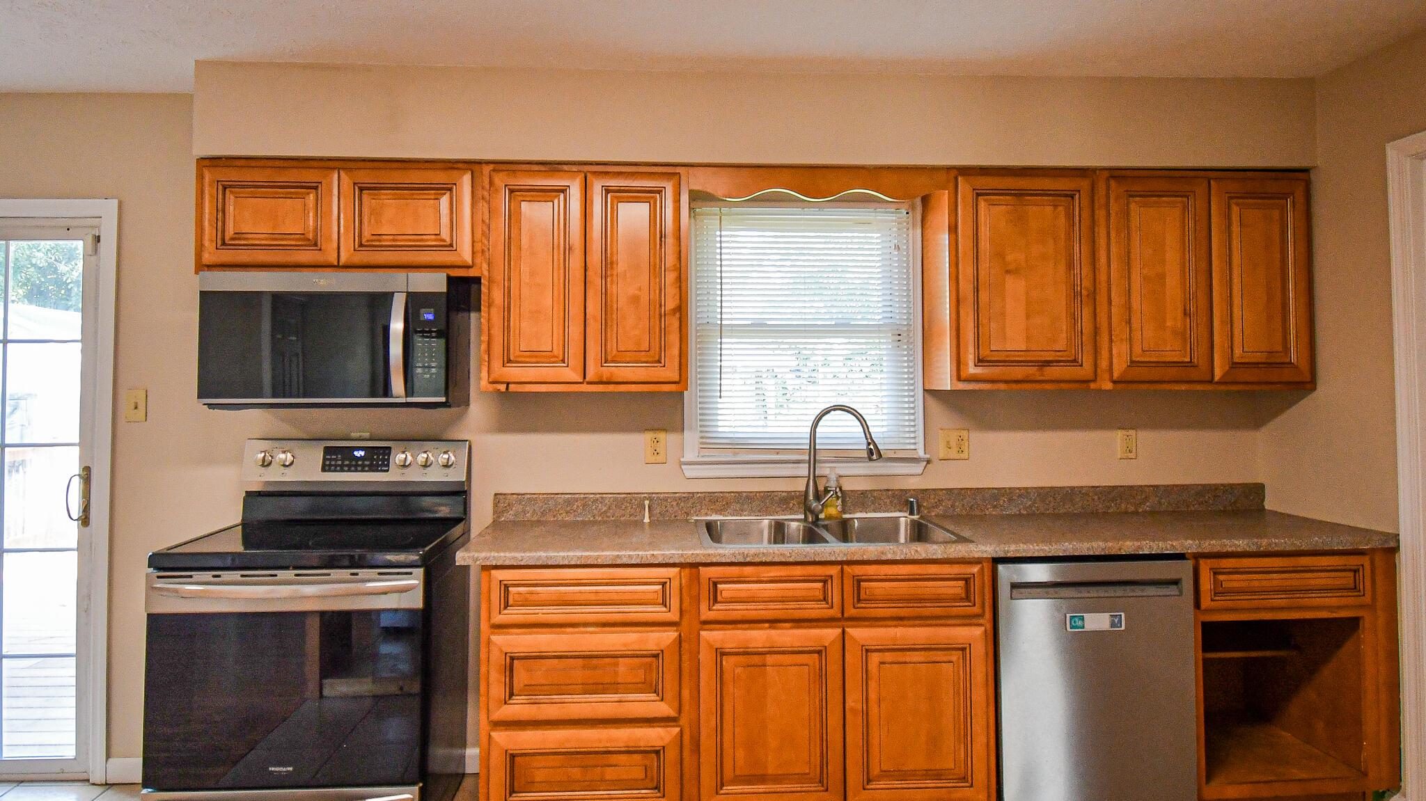 205 Sunset Drive Property Photo 12