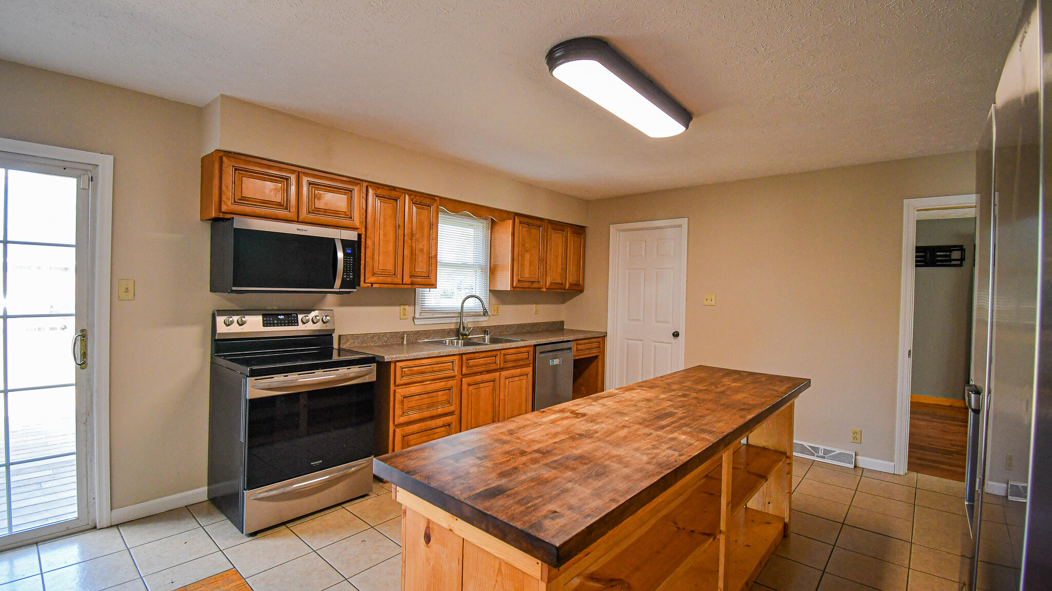 205 Sunset Drive Property Photo 13