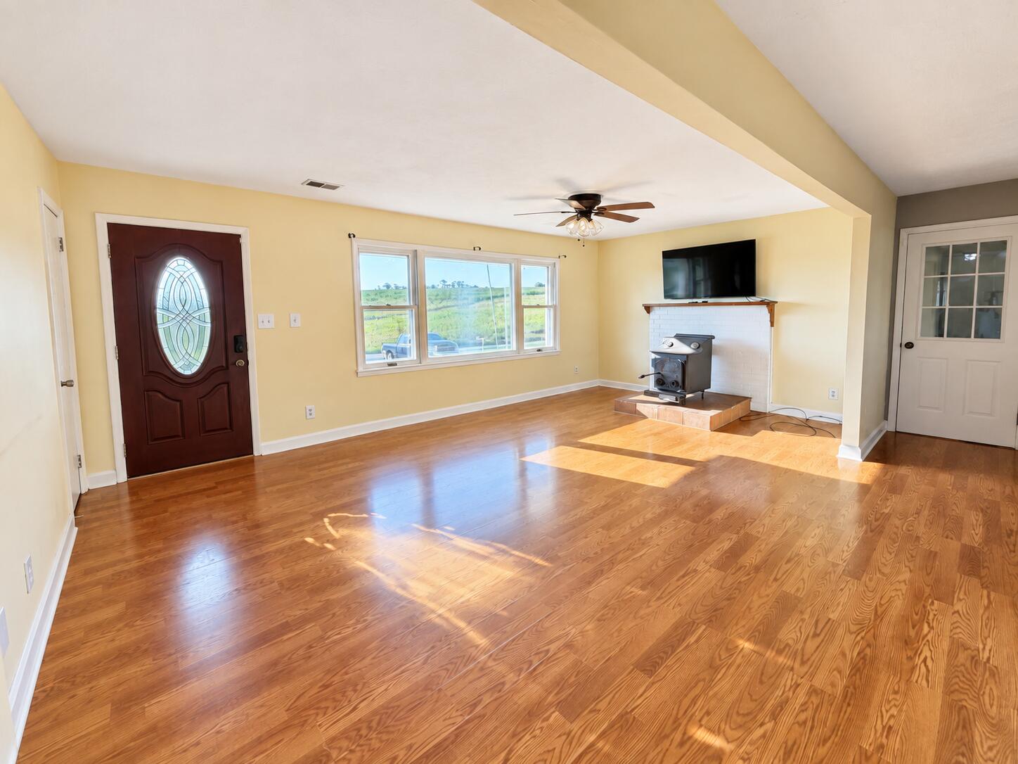 1491 Upper Lick Road Property Photo 6