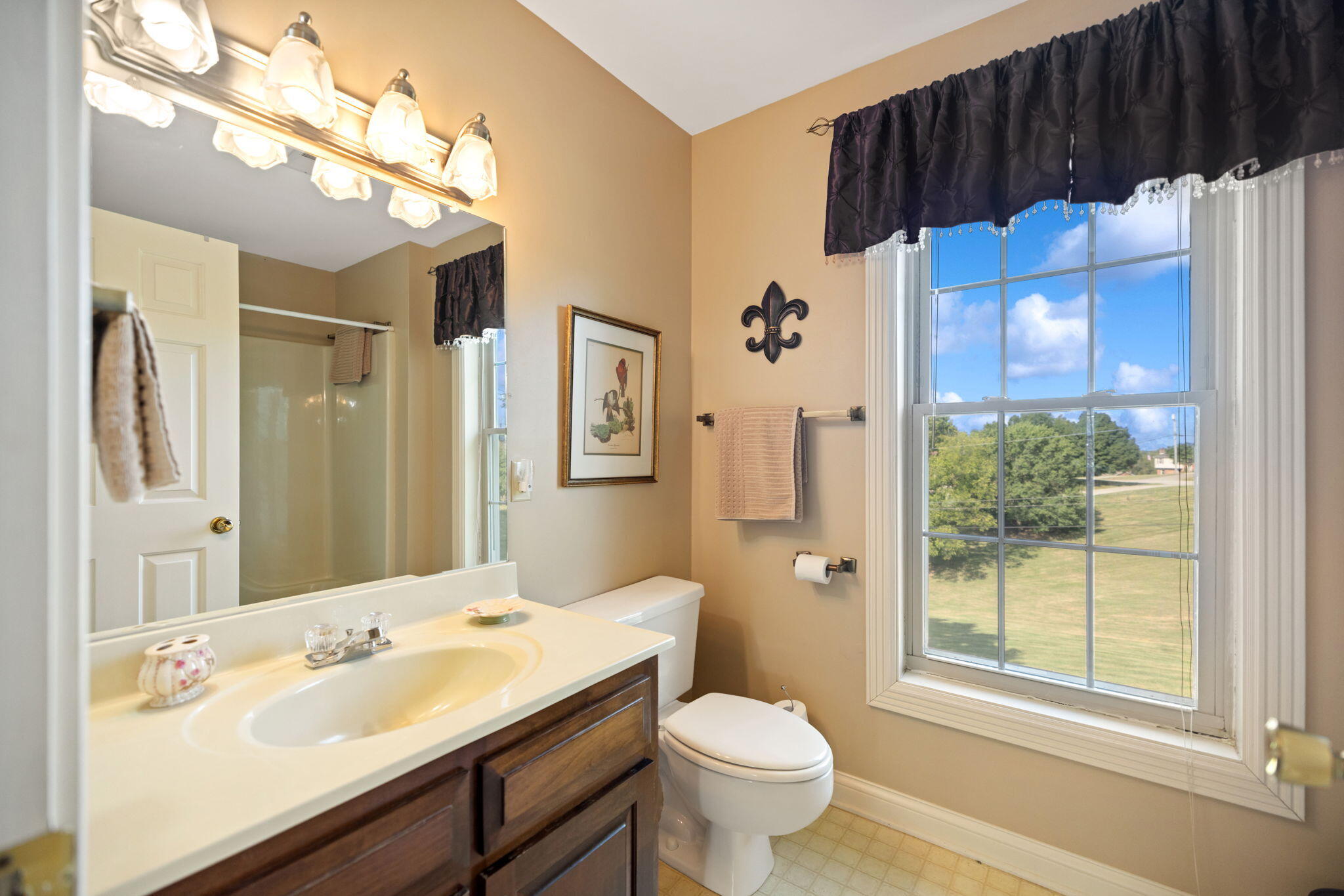 102 Old Pond Way Property Photo 26