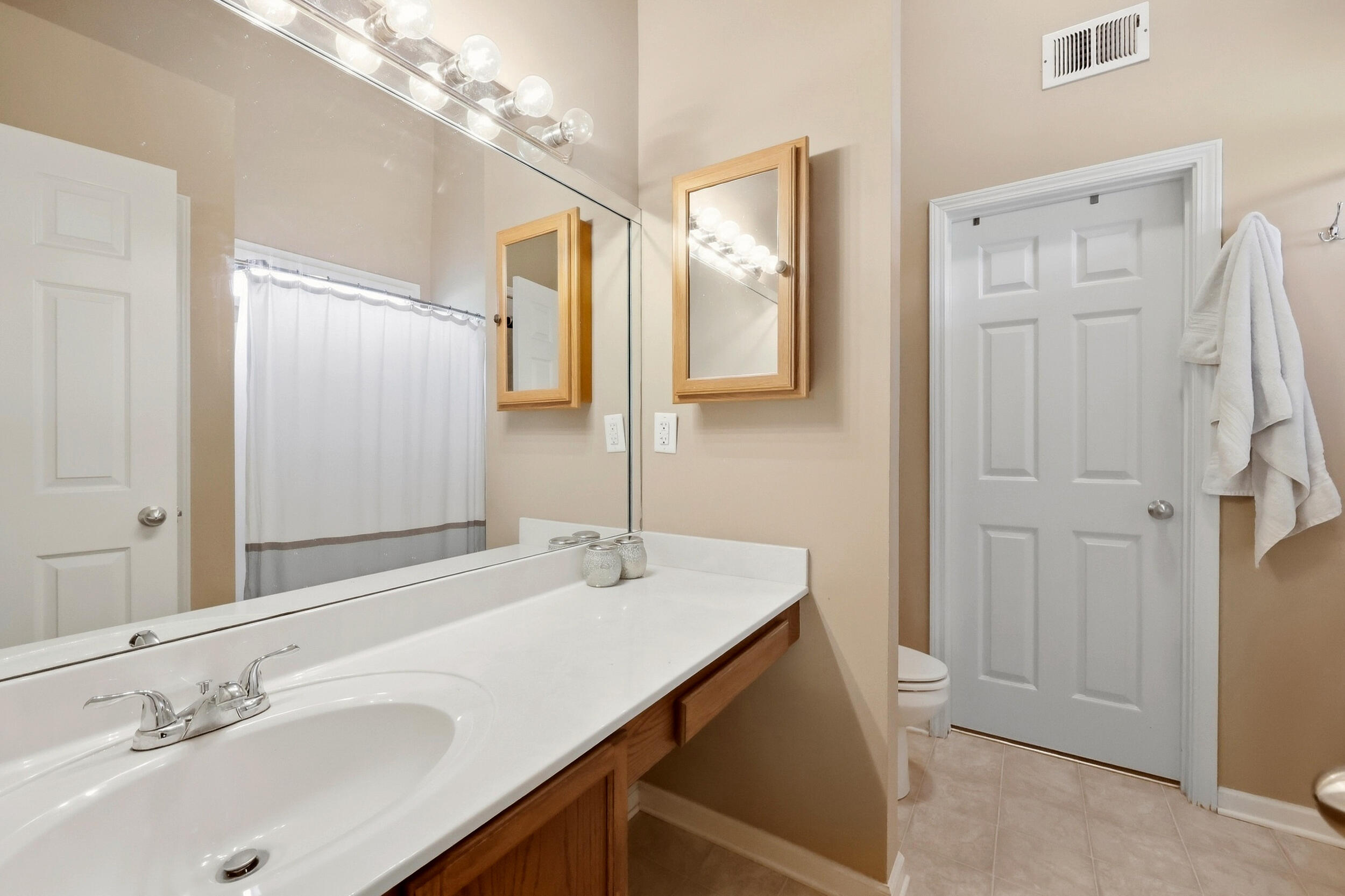 136 Hawthorne Drive Property Photo 25