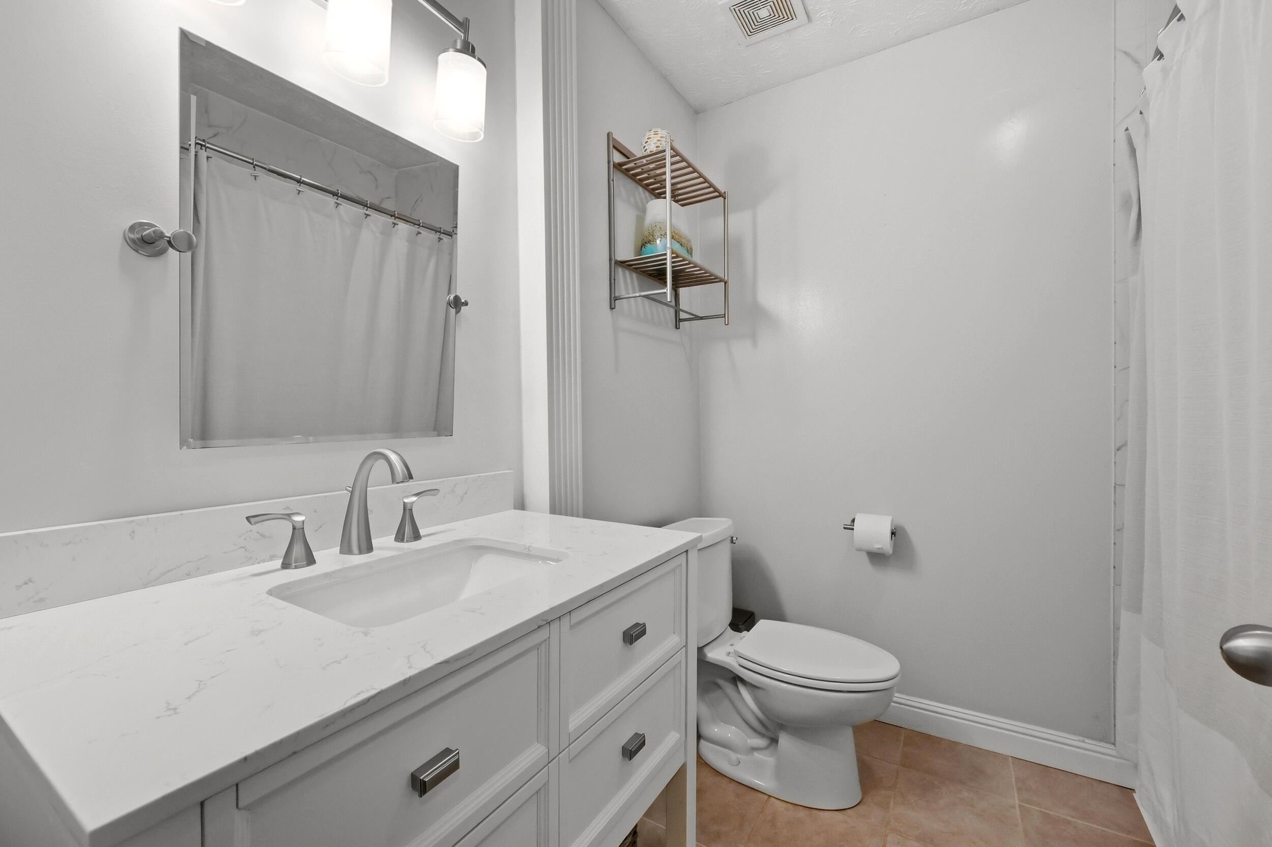 136 Hawthorne Drive Property Photo 30