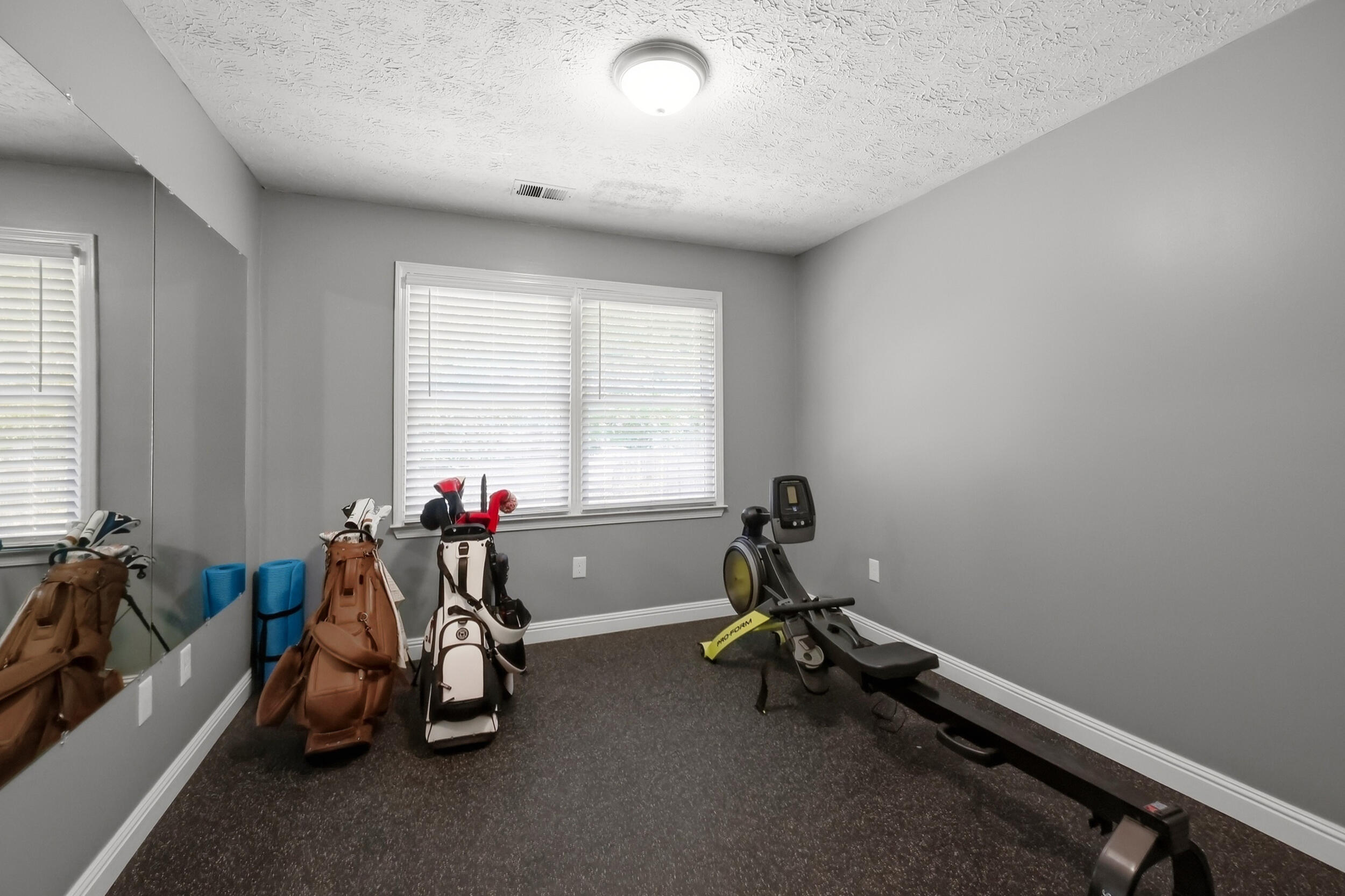 136 Hawthorne Drive Property Photo 31