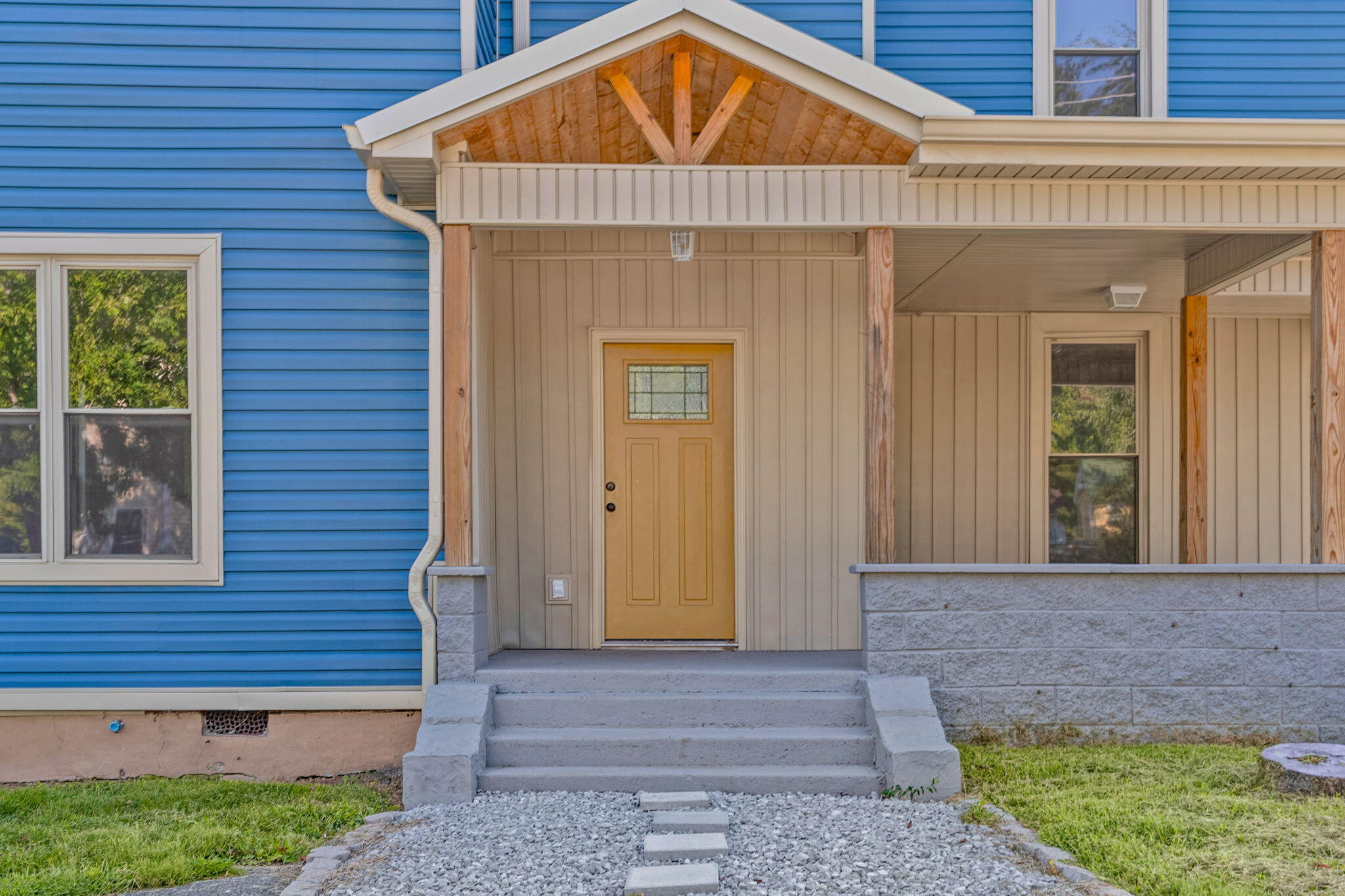 1506 S Clay Street Property Photo 3
