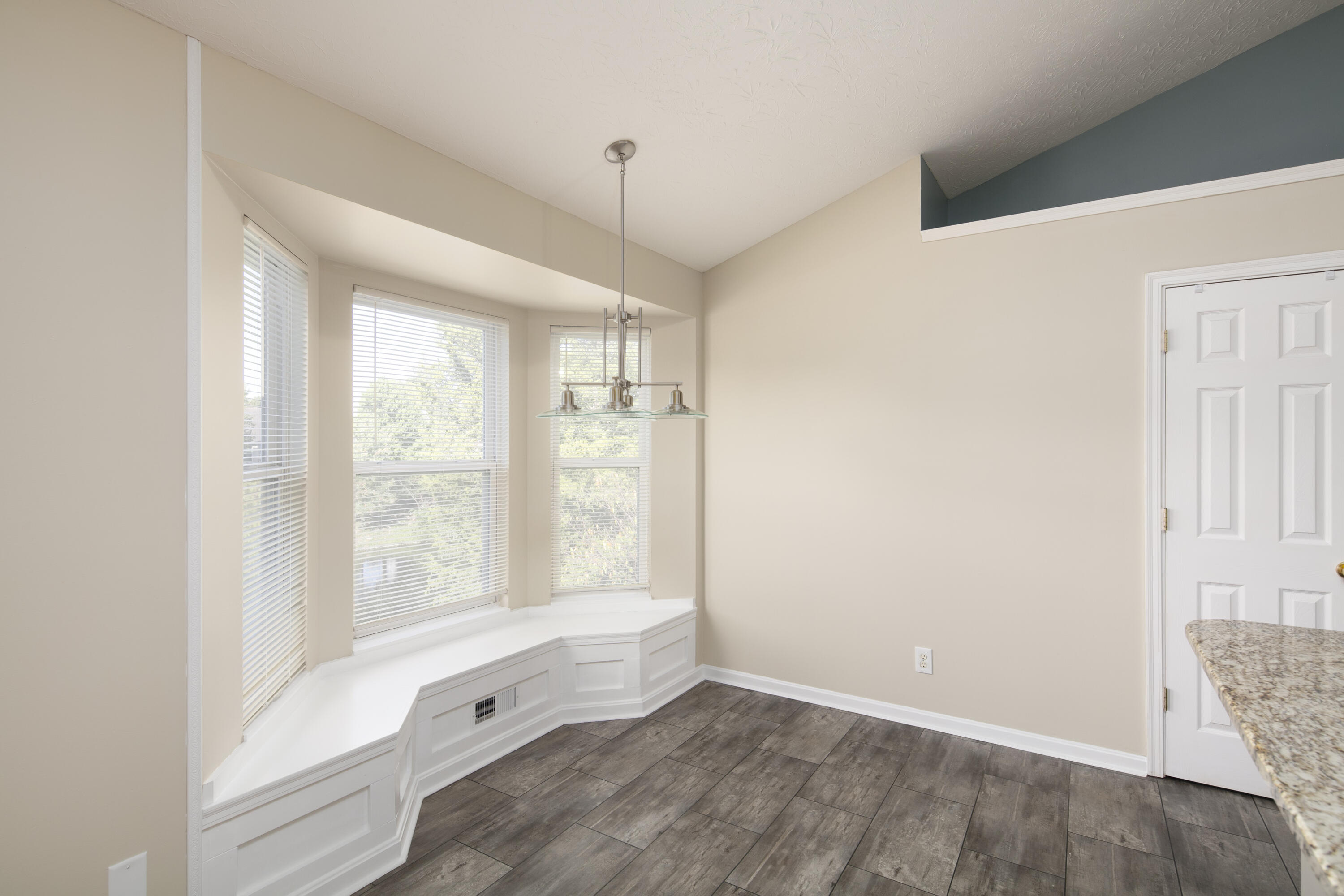 9263 Hardwicke Lane Property Photo 11
