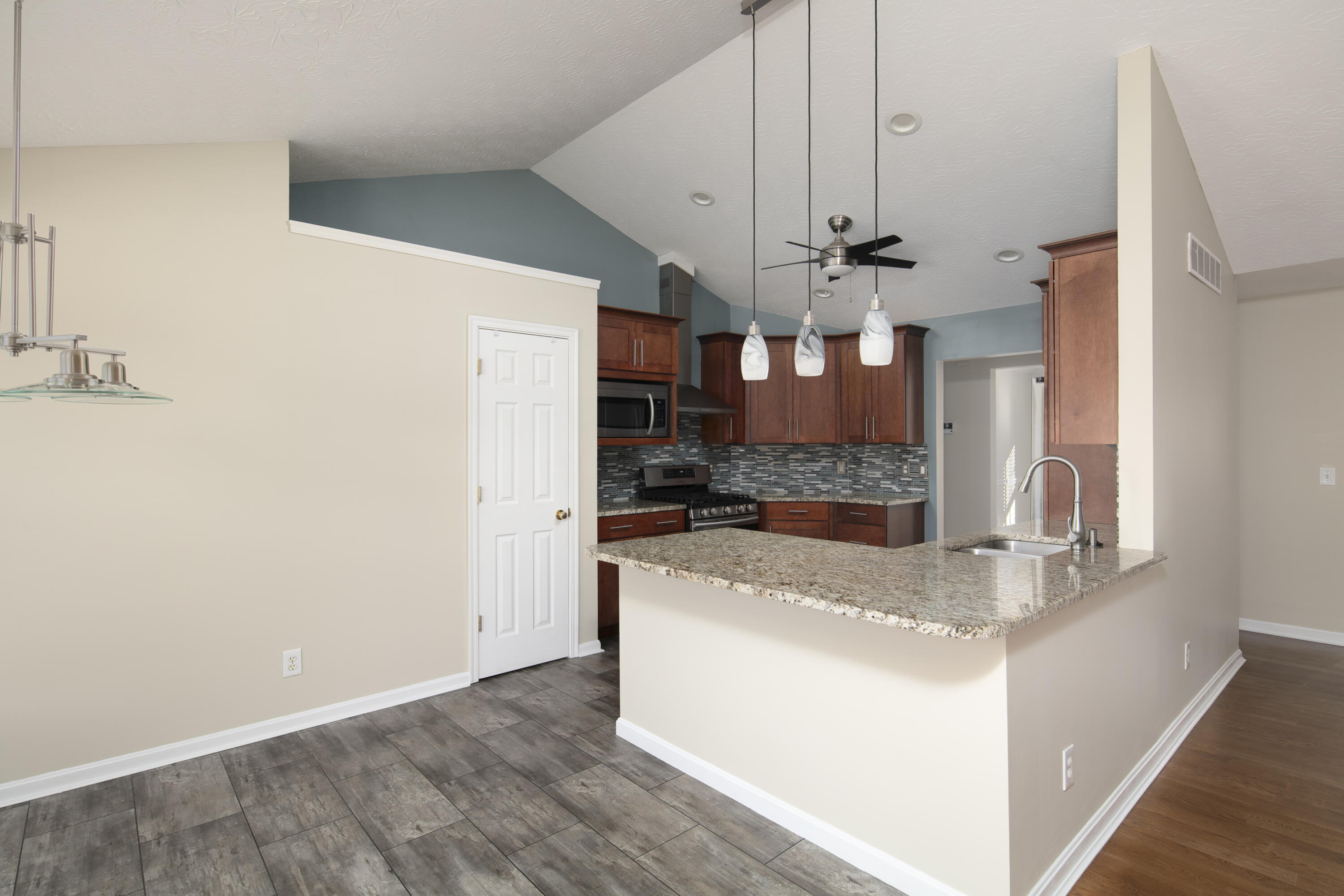 9263 Hardwicke Lane Property Photo 12