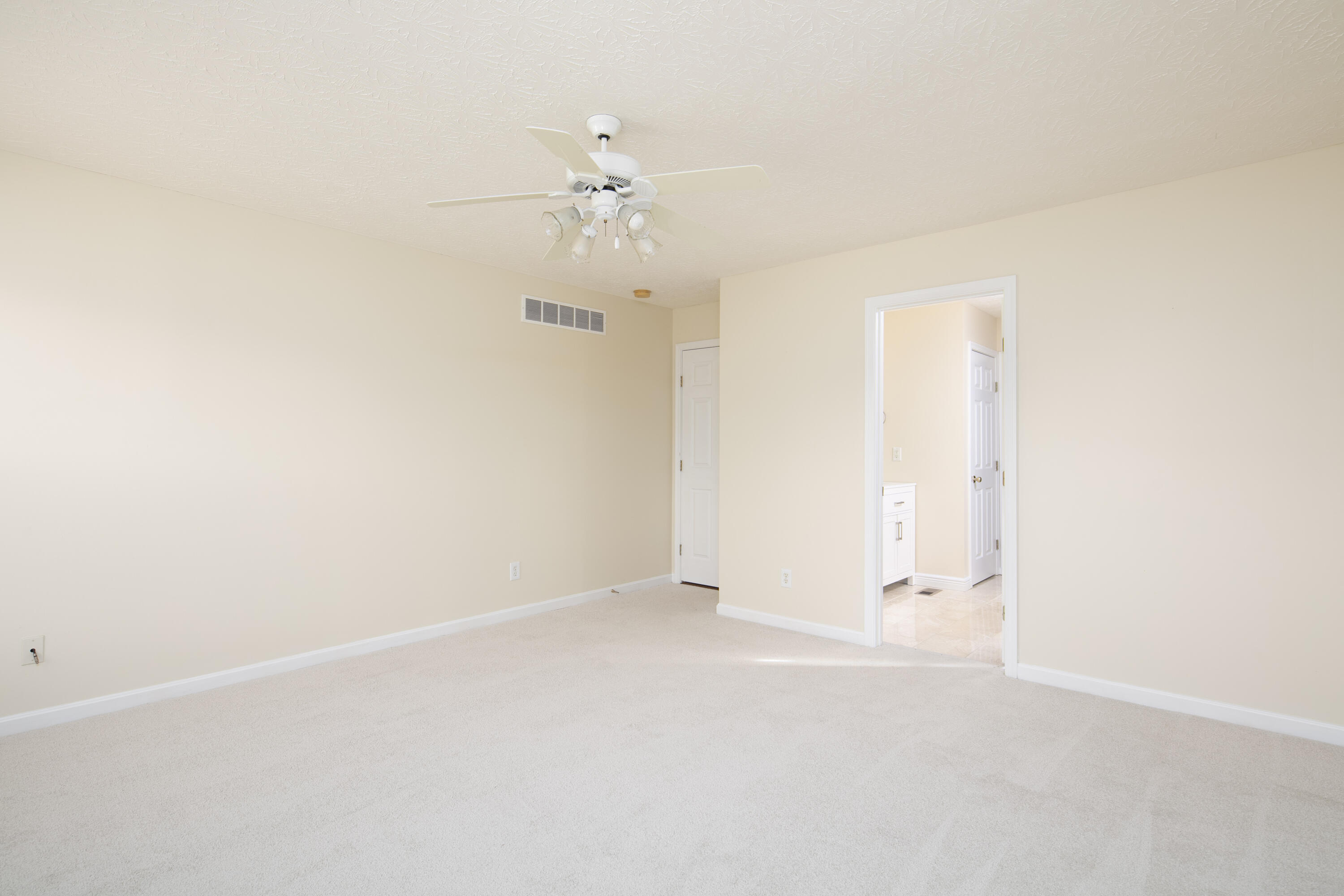 9263 Hardwicke Lane Property Photo 18