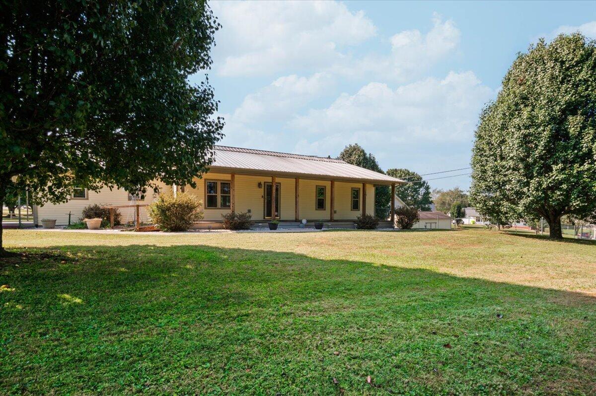 3000 Warm Springs Drive Property Photo 1