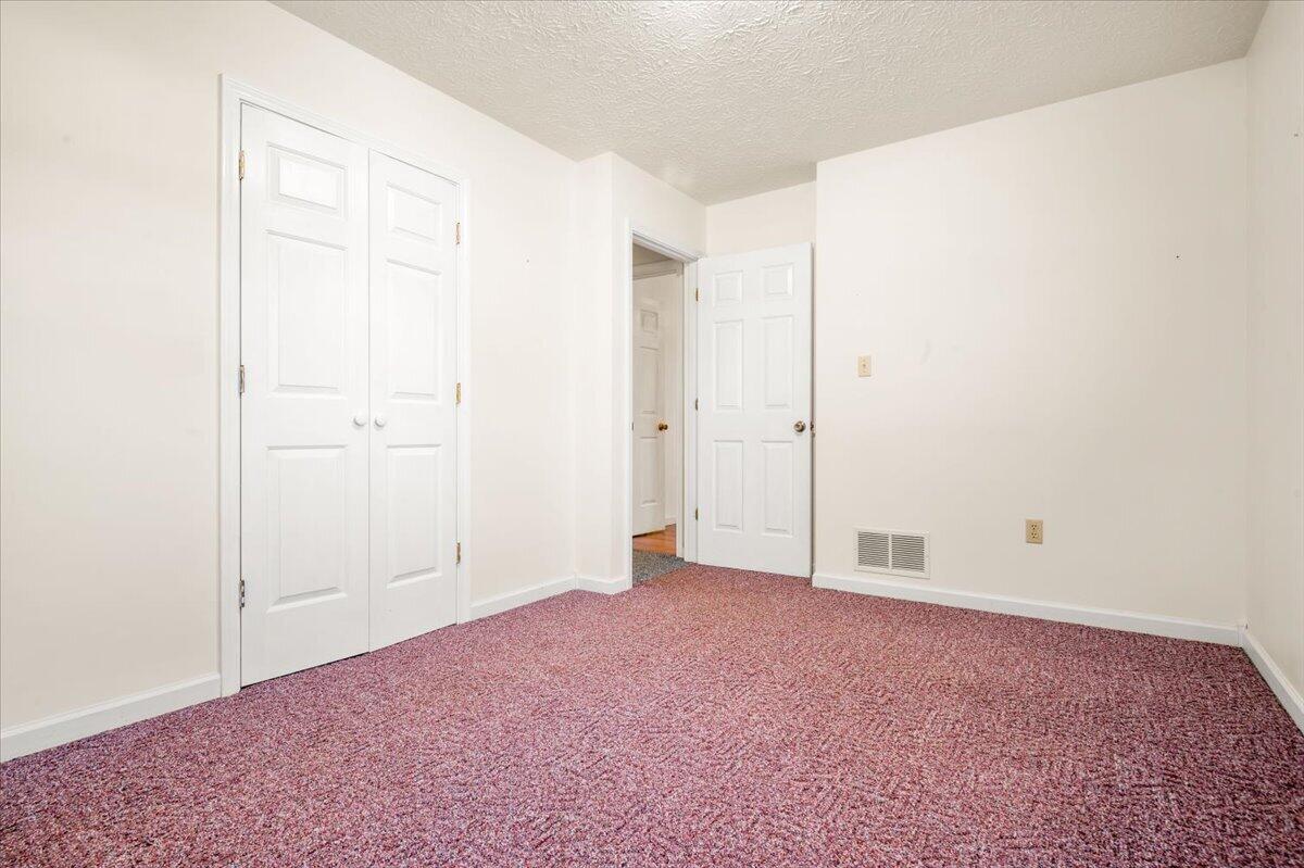 3000 Warm Springs Drive Property Photo 20