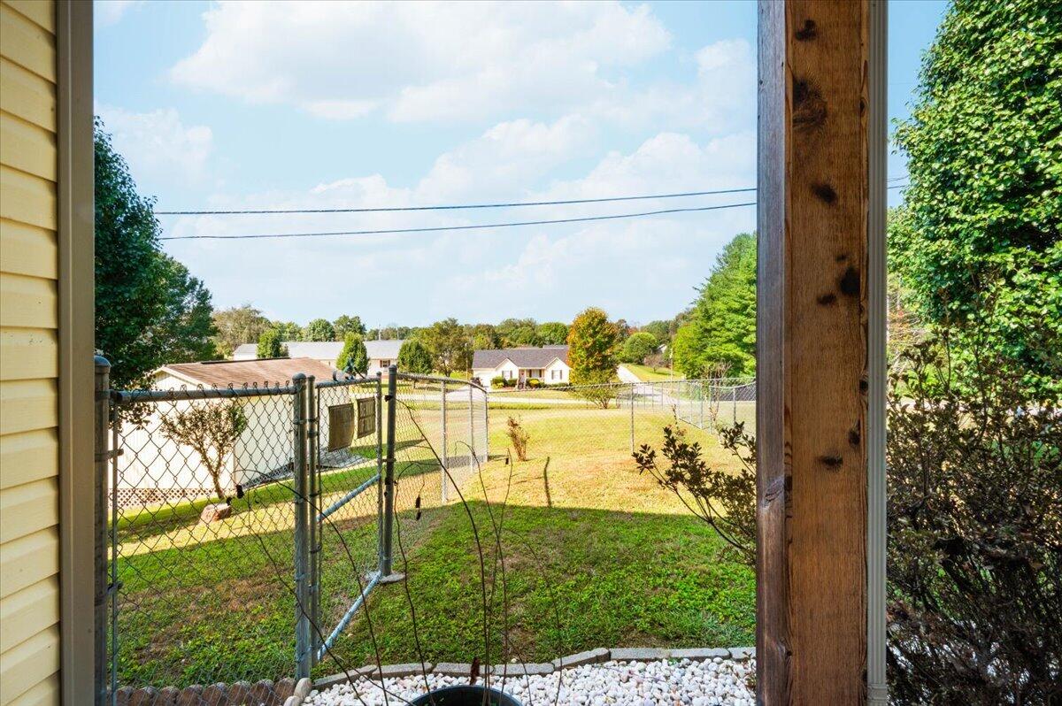 3000 Warm Springs Drive Property Photo 39