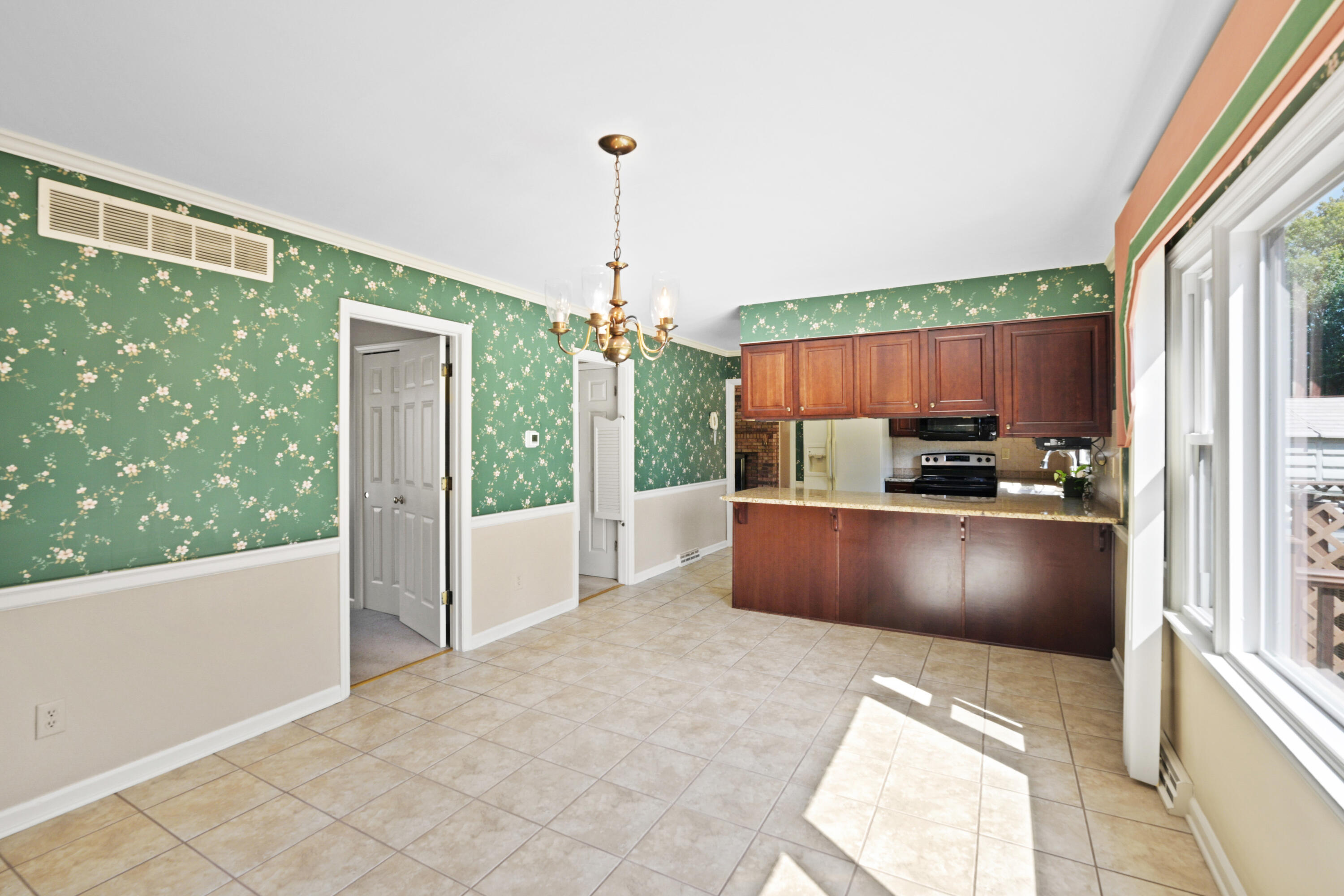 3411 Pimlico Parkway Property Photo 11